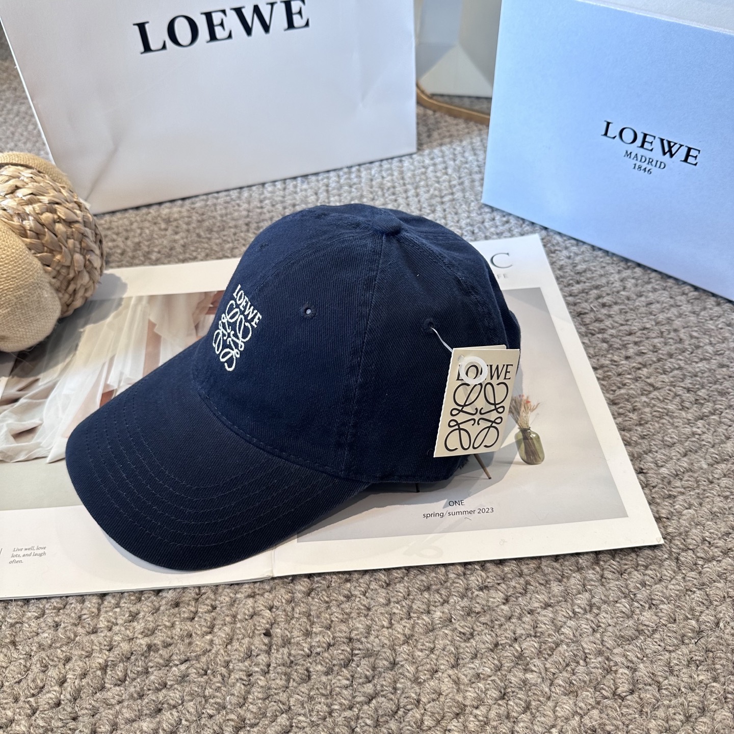  LOEWE【罗意威】新款刺绣棒球帽，专柜同步出货，大牌款超好搭配，赶紧入手