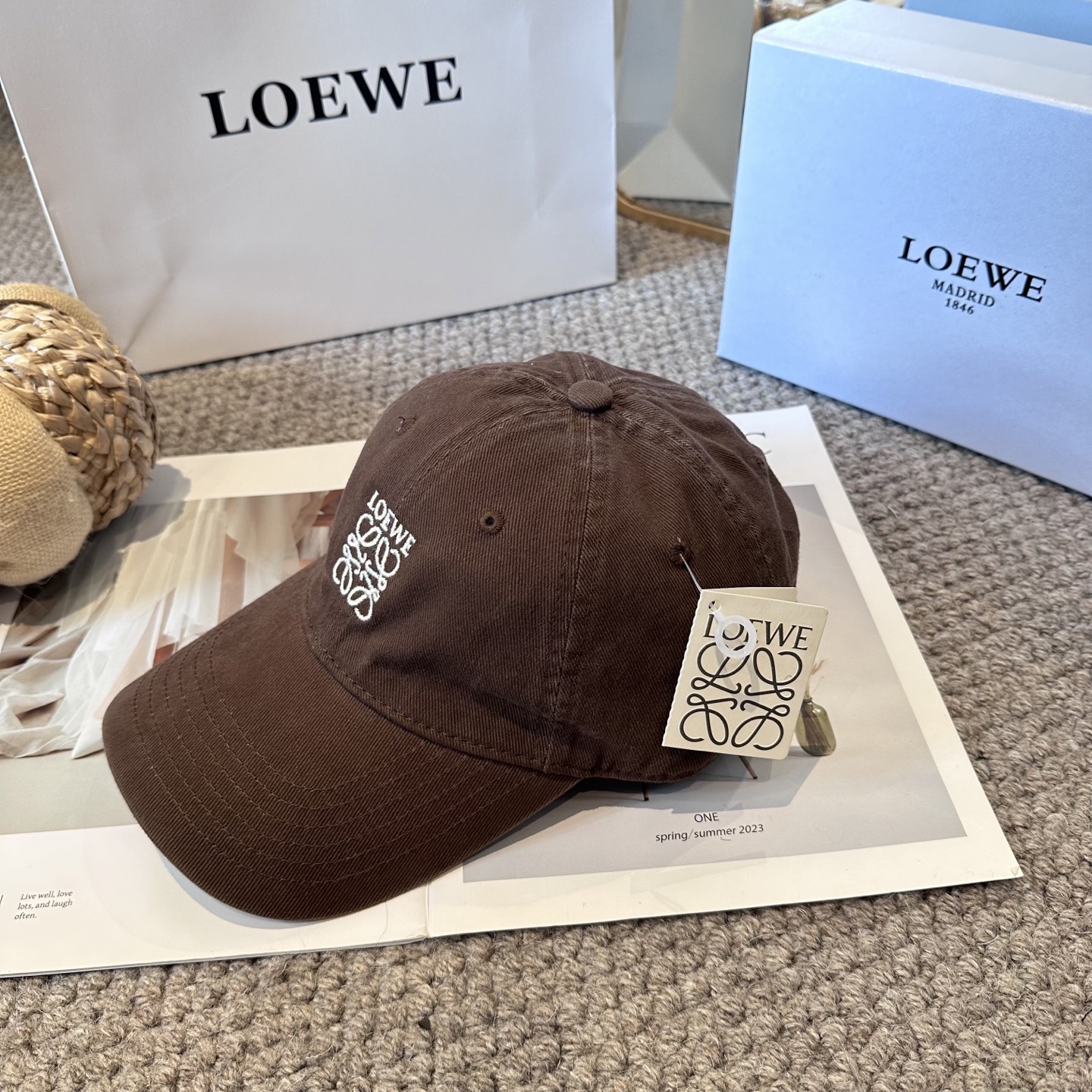 LOEWE【罗意威】新款刺绣棒球帽，专柜同步出货，大牌款超好搭配，赶紧入手
