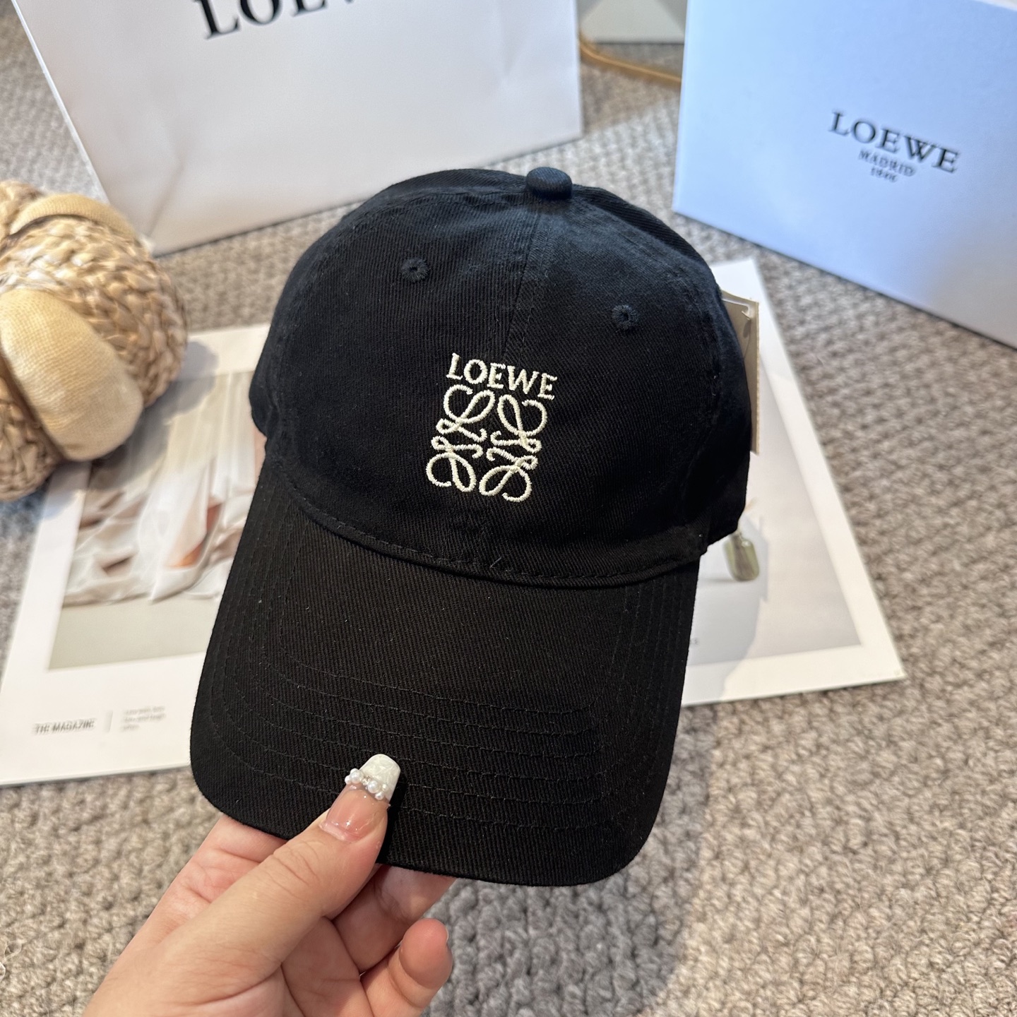  LOEWE【罗意威】新款刺绣棒球帽，专柜同步出货，大牌款超好搭配，赶紧入手