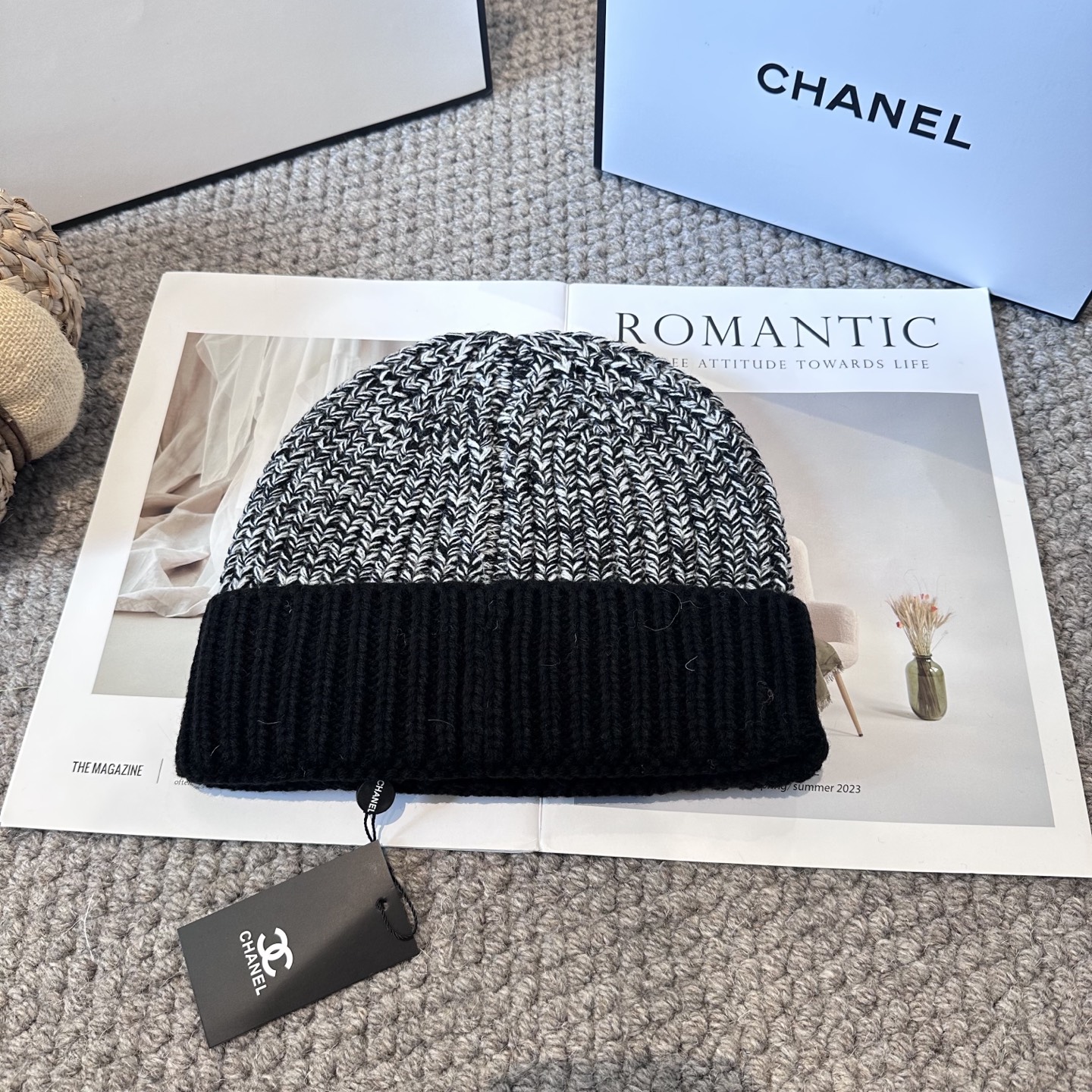  Chanel官网品质香奈儿秋冬网红时尚博主推荐款毛线帽，小红书爆款，手感超柔软舒适的针织线帽，弹性极佳