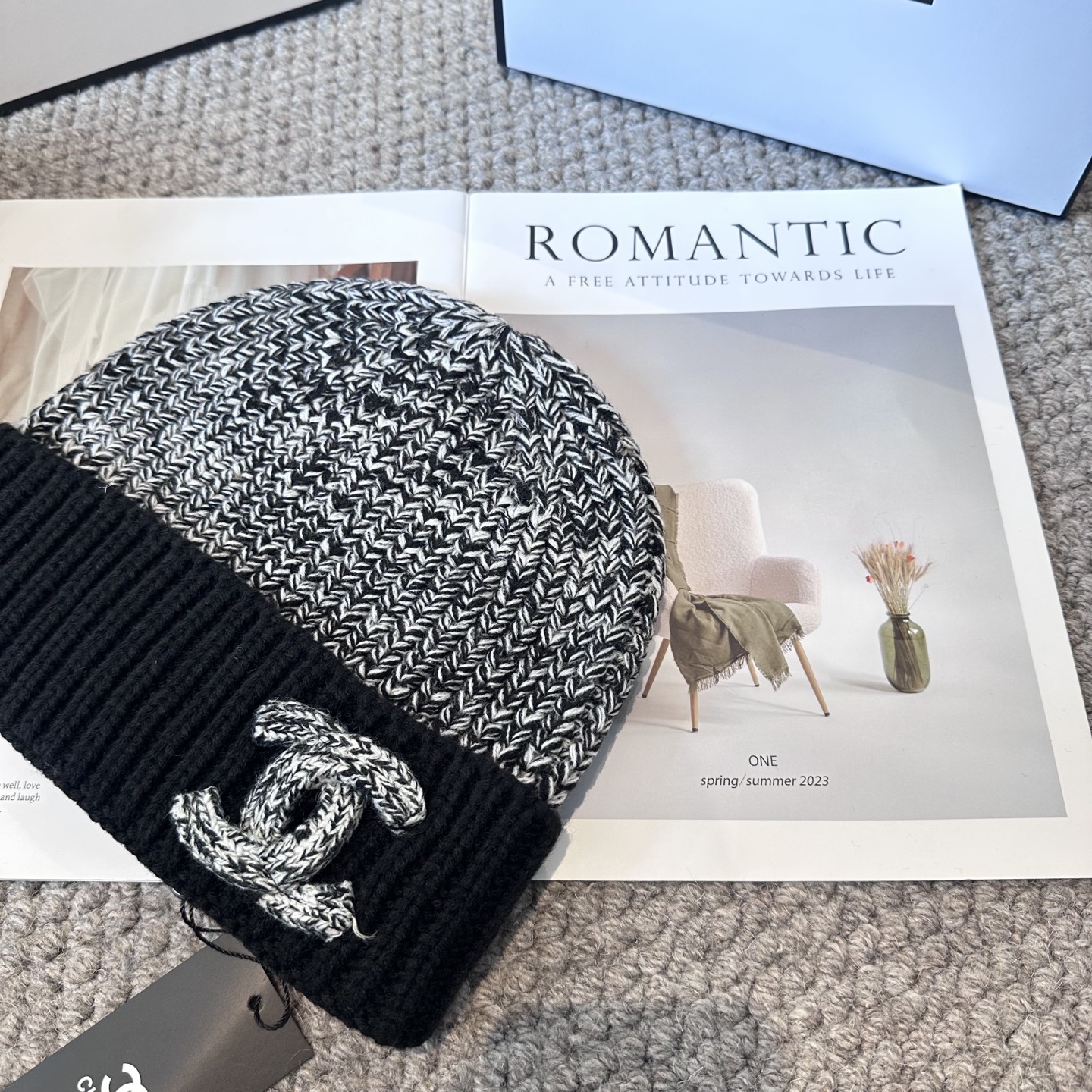  Chanel官网品质香奈儿秋冬网红时尚博主推荐款毛线帽，小红书爆款，手感超柔软舒适的针织线帽，弹性极佳