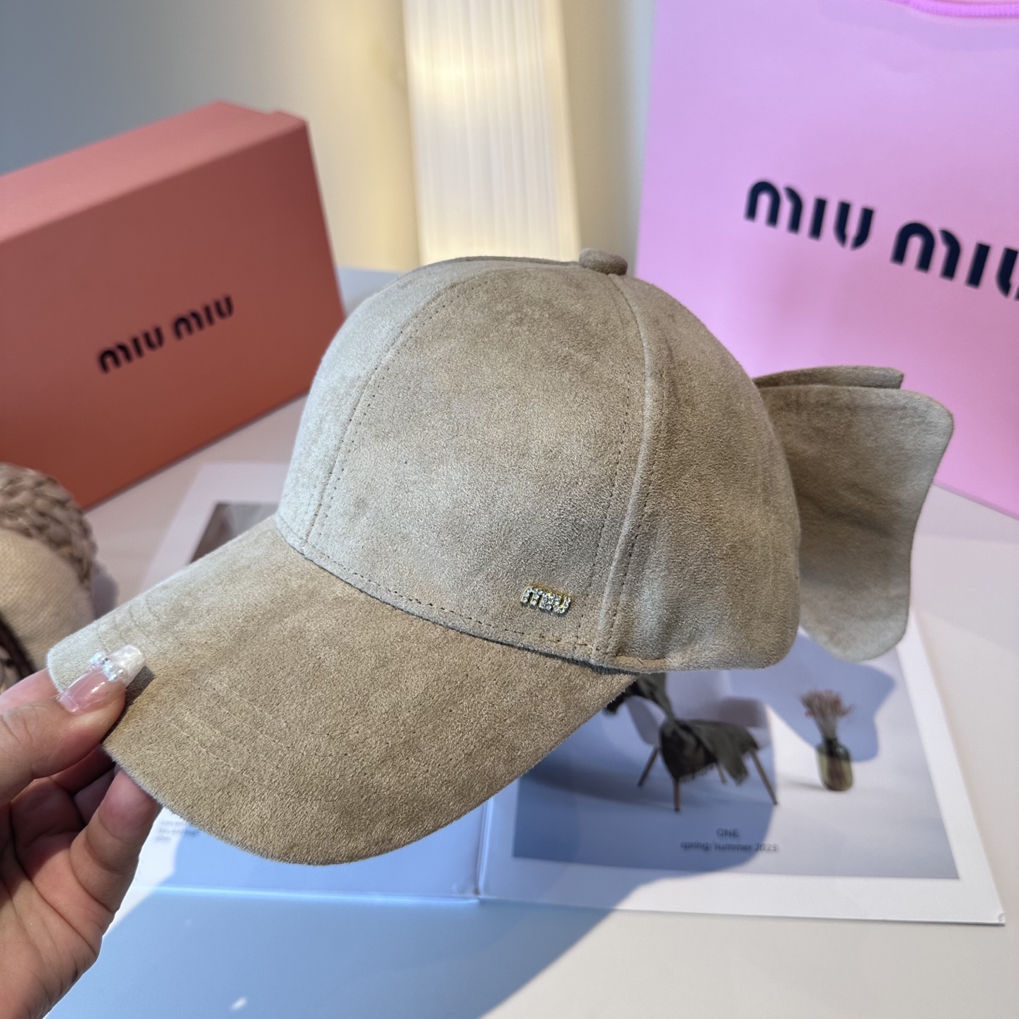  miumiu缪缪 新款绒面 蝴蝶结鸭舌帽，高端定制，百搭时尚精致💍3色