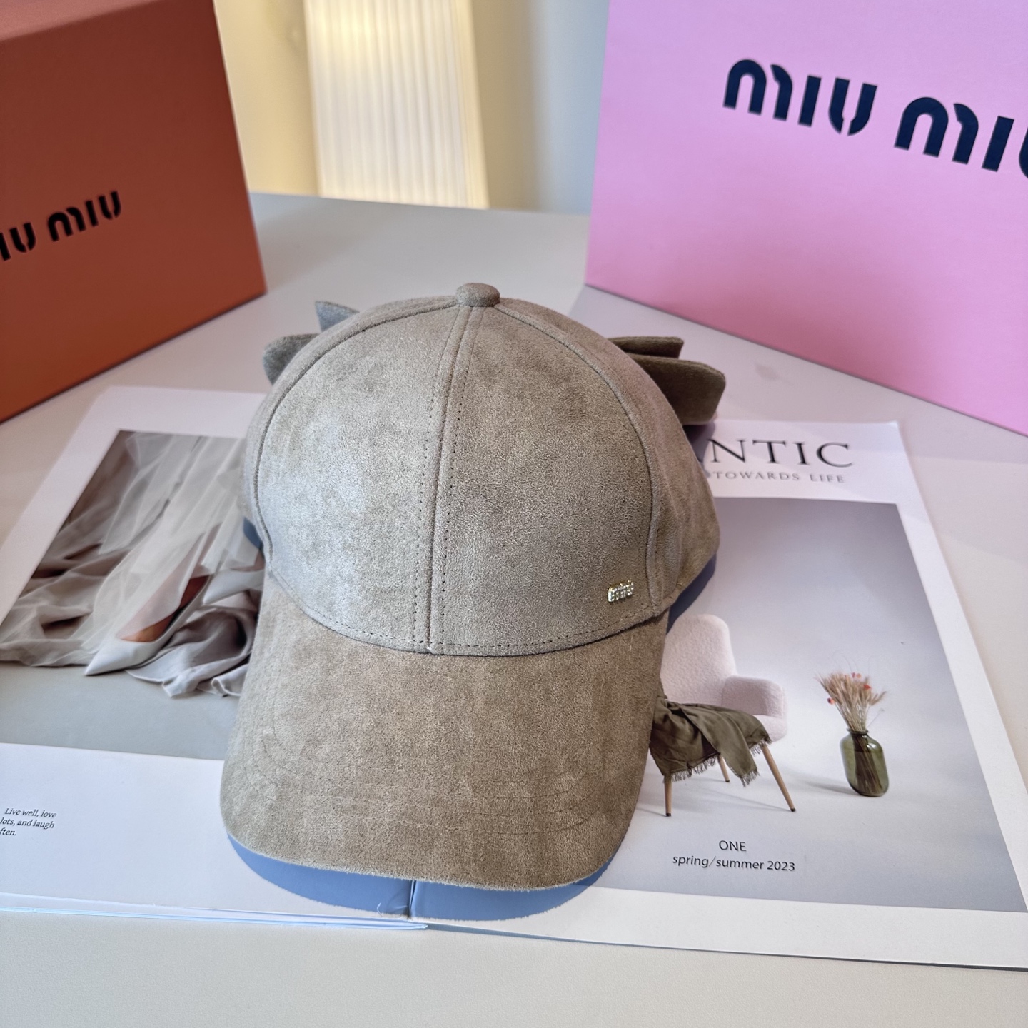  miumiu缪缪 新款绒面 蝴蝶结鸭舌帽，高端定制，百搭时尚精致💍3色