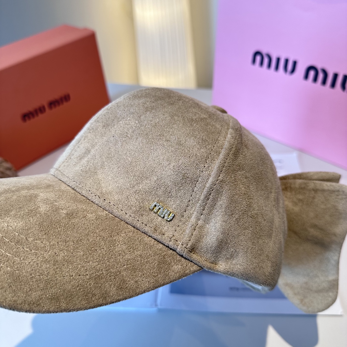  miumiu缪缪 新款绒面 蝴蝶结鸭舌帽，高端定制，百搭时尚精致💍3色