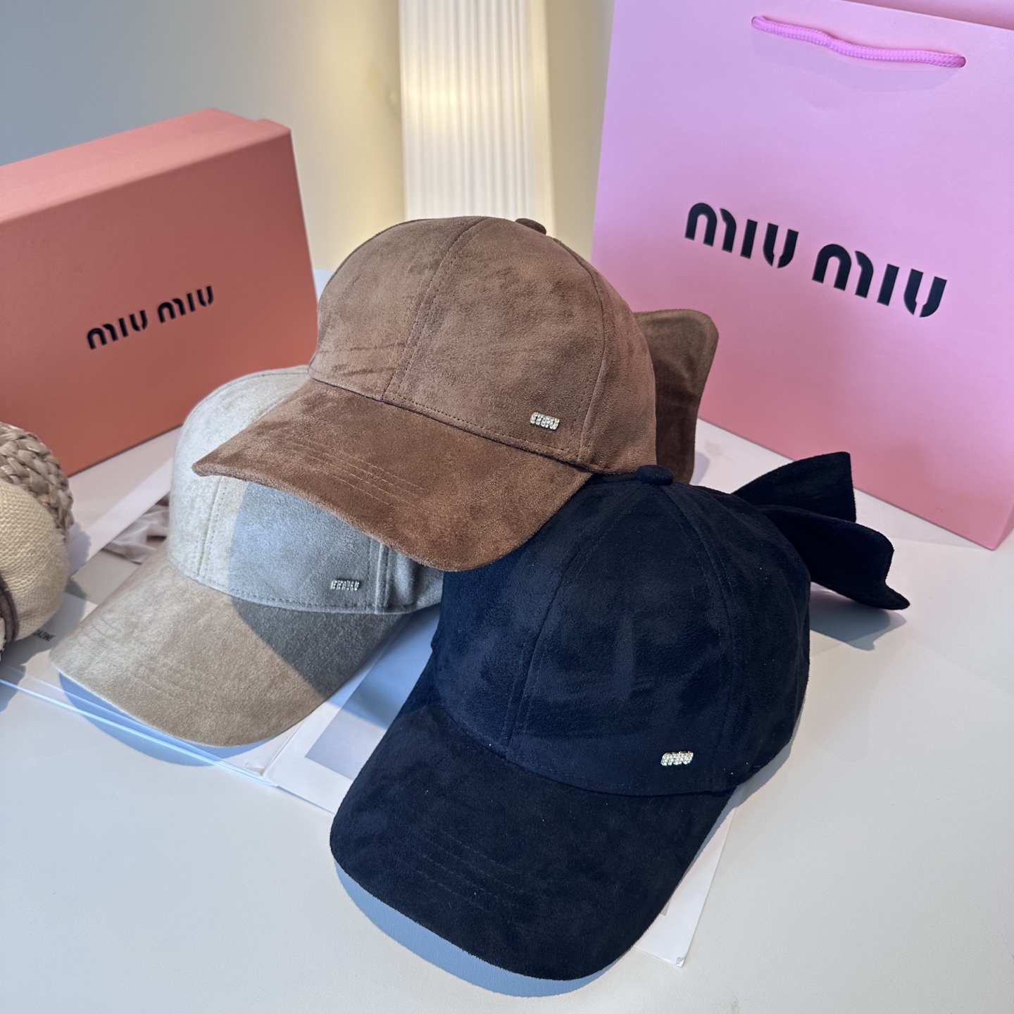  miumiu缪缪 新款绒面 蝴蝶结鸭舌帽，高端定制，百搭时尚精致💍3色