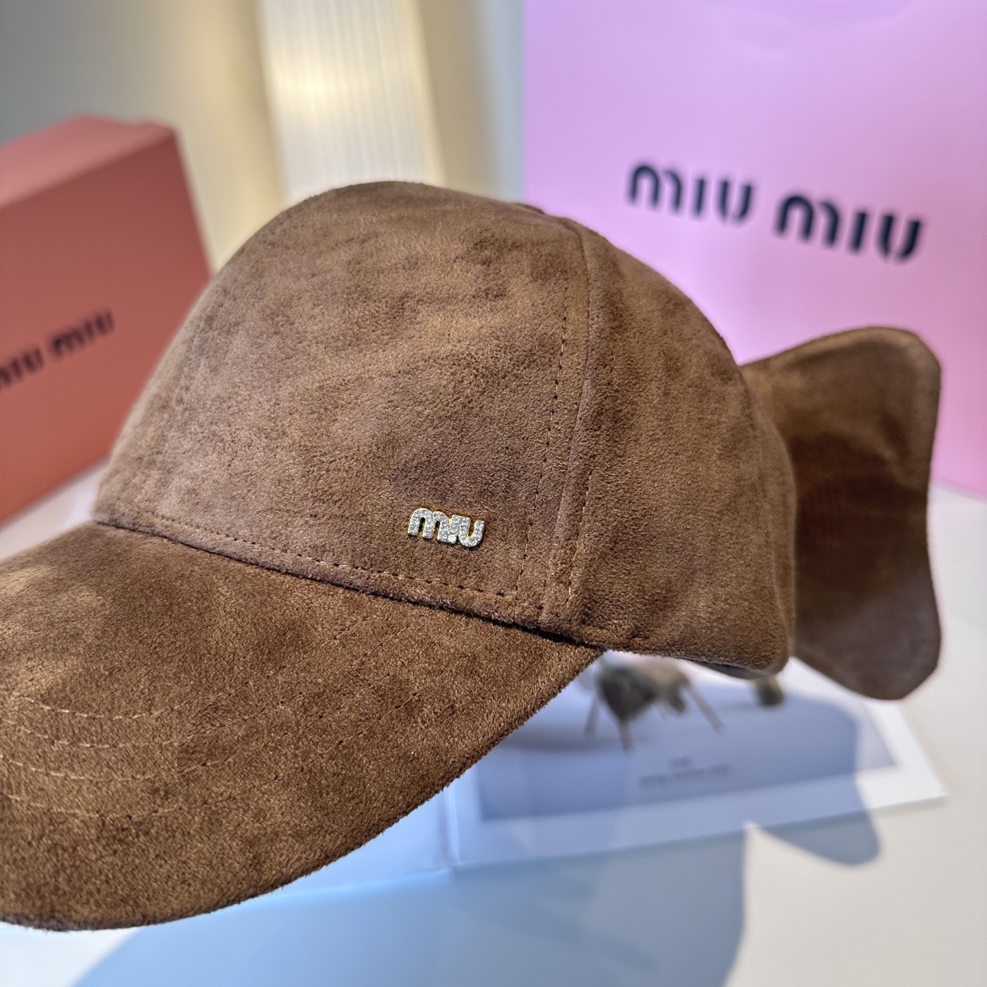  miumiu缪缪 新款绒面 蝴蝶结鸭舌帽，高端定制，百搭时尚精致💍3色