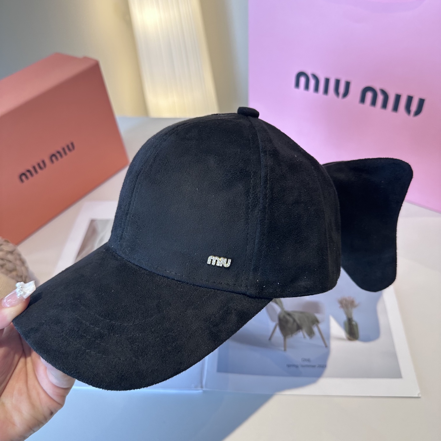  miumiu缪缪 新款绒面 蝴蝶结鸭舌帽，高端定制，百搭时尚精致💍3色