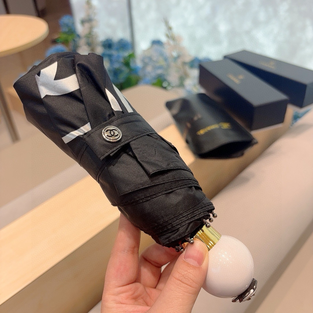 CHANEL（香奈儿）珍珠手柄 五折手动折叠晴雨伞 选用台湾进口UV防紫外线伞布 原单代工级品质  🌹2