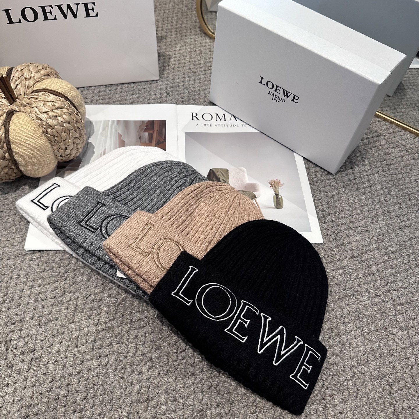  LOEWE罗意威秋冬新款毛线帽，时尚大牌 男女款通用款 4个色