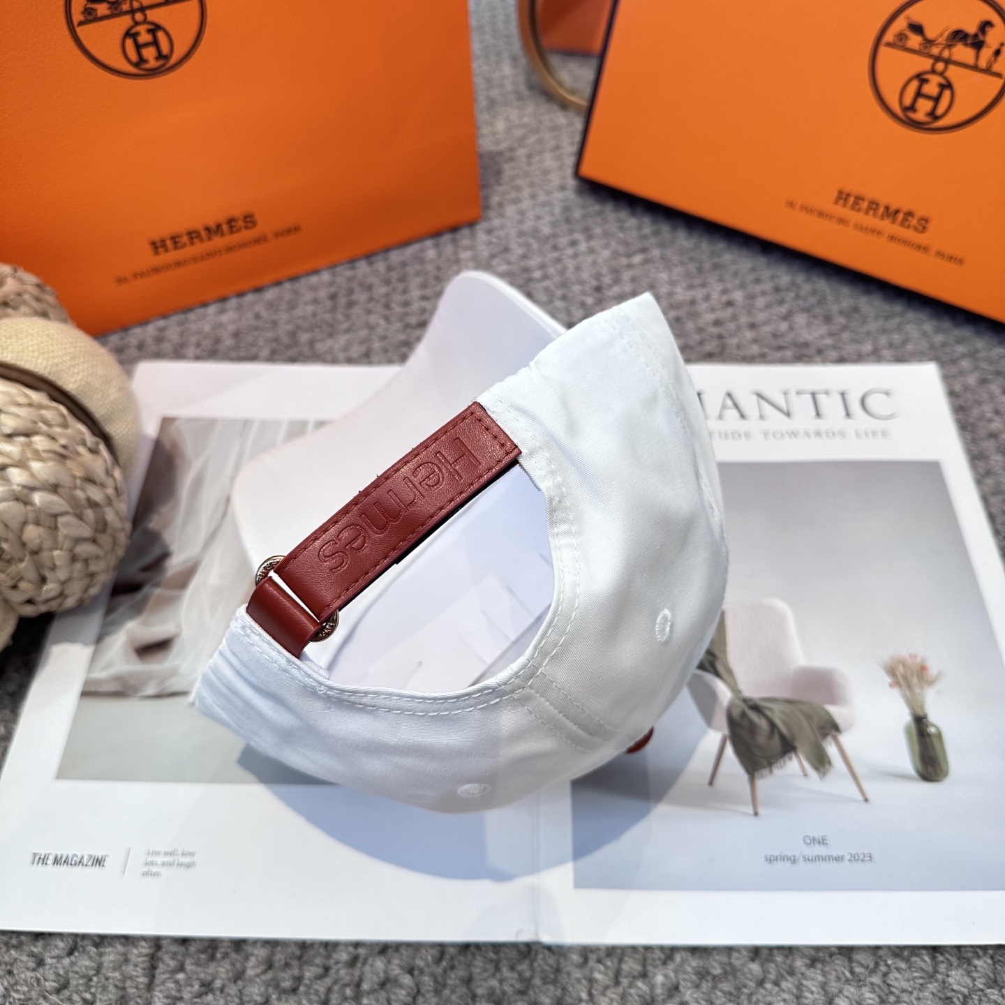  HERMÈS (爱马仕)最新款原单棒球帽 正品开模订制，做工细致，时尚帅气质量超赞！