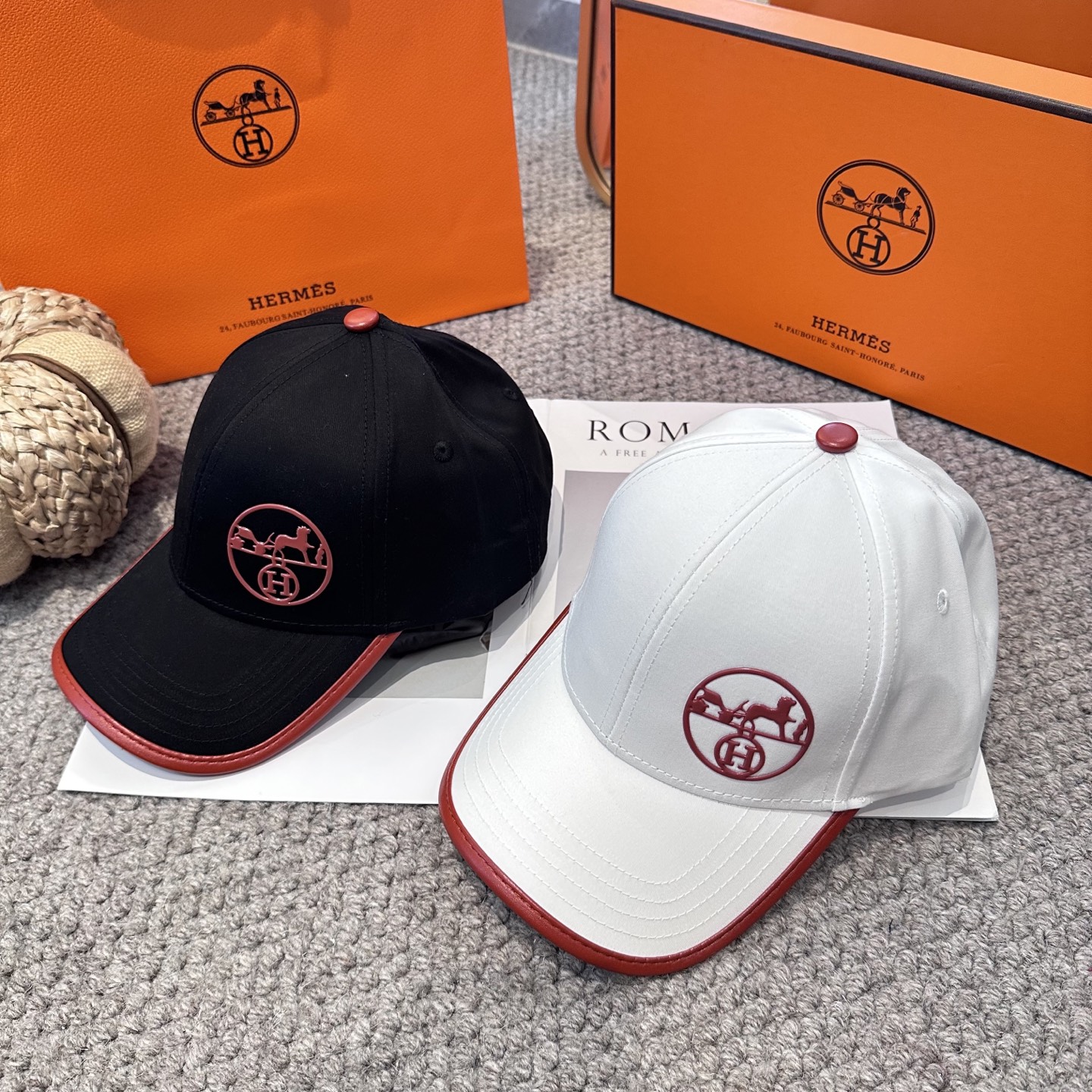  HERMÈS (爱马仕)最新款原单棒球帽 正品开模订制，做工细致，时尚帅气质量超赞！