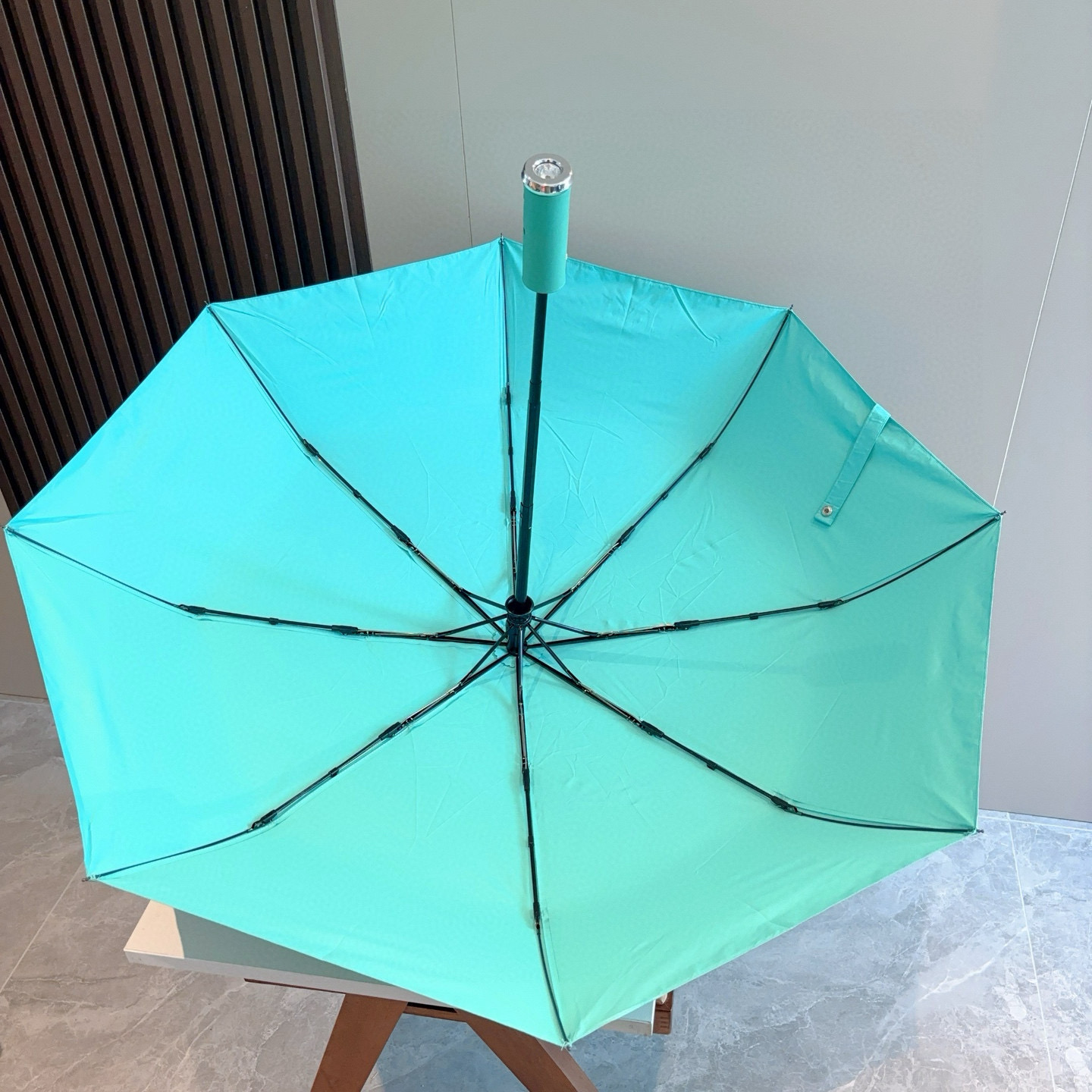  Tiffany蒂芙尼 三折自动折叠晴雨伞 火爆来袭 夏日里的小清新 高效阻隔紫外线涂层 有伞随行 晴雨