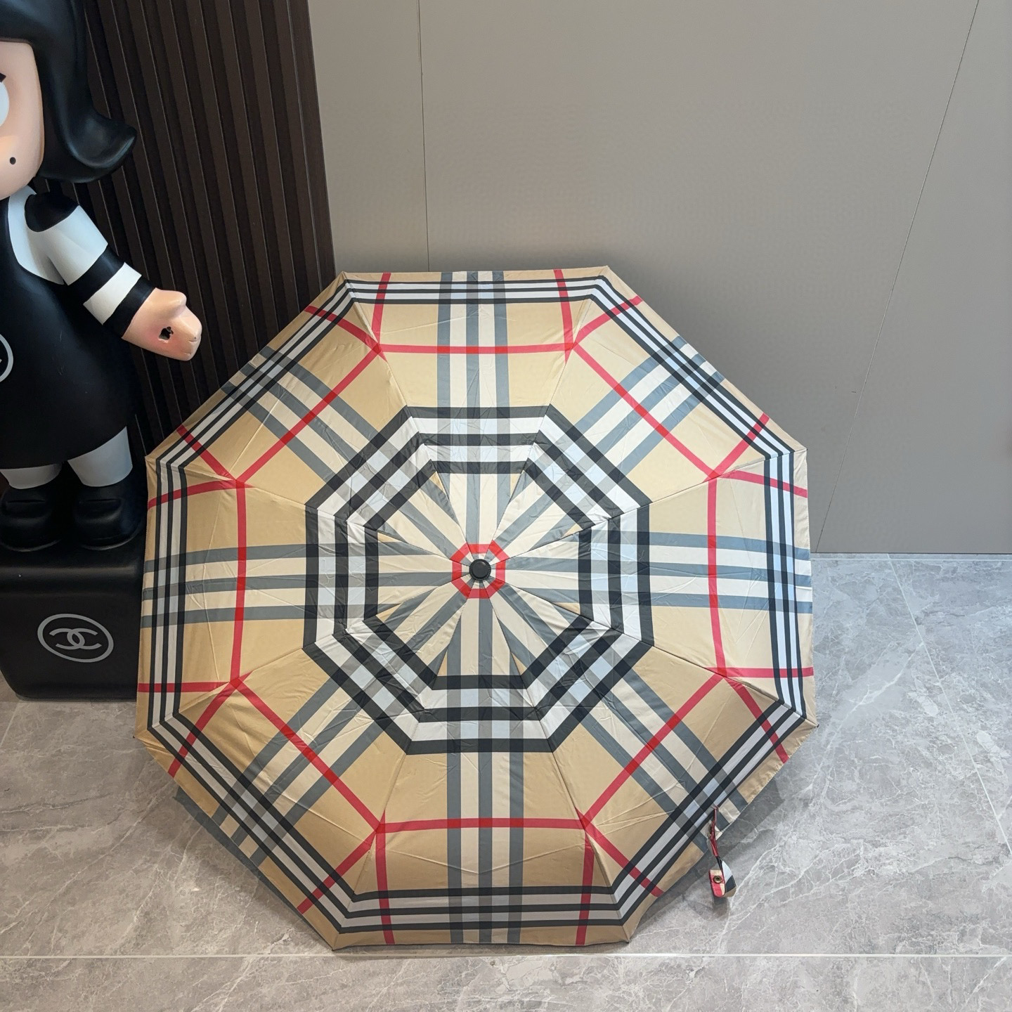  BURBERRY（巴宝莉） 三折自动折叠晴雨伞 年度巅峰之作 经典 高雅 时髦 这就是被称为英国BUR