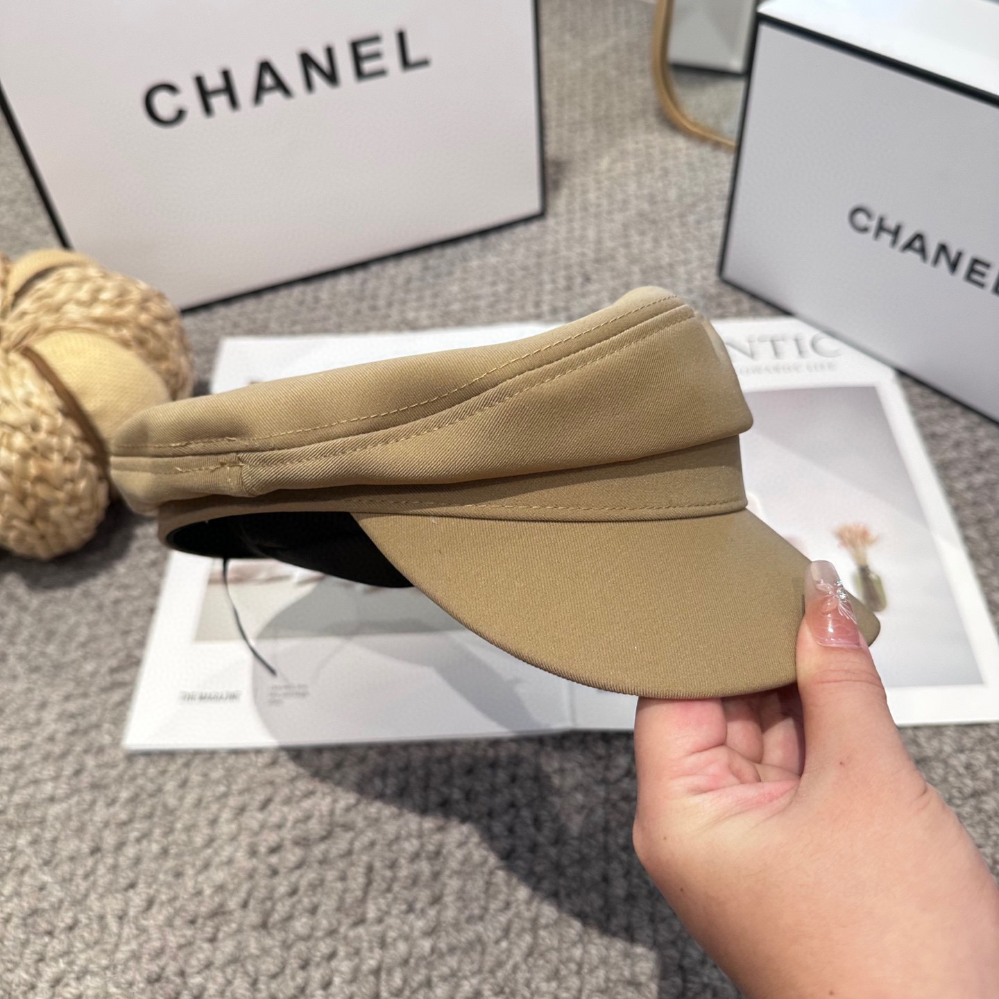  CHANEL 香奈儿 新款军帽 ，简约经典logo，质感超级赞👍，精致大牌范，女神必备神器 3色