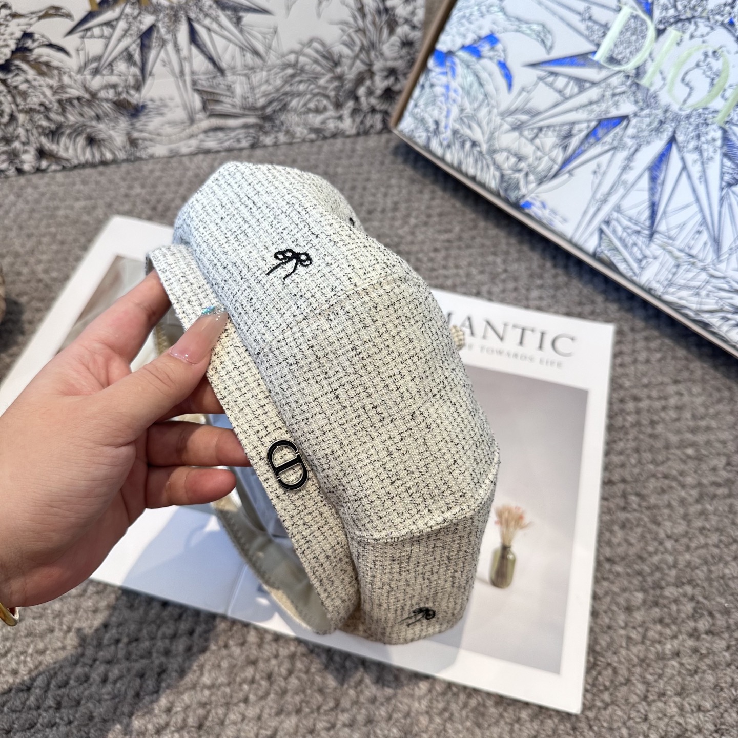 DIOR迪奥 贝雷帽子女春秋网红日系复古百搭画家帽品脸小凹造型八角帽