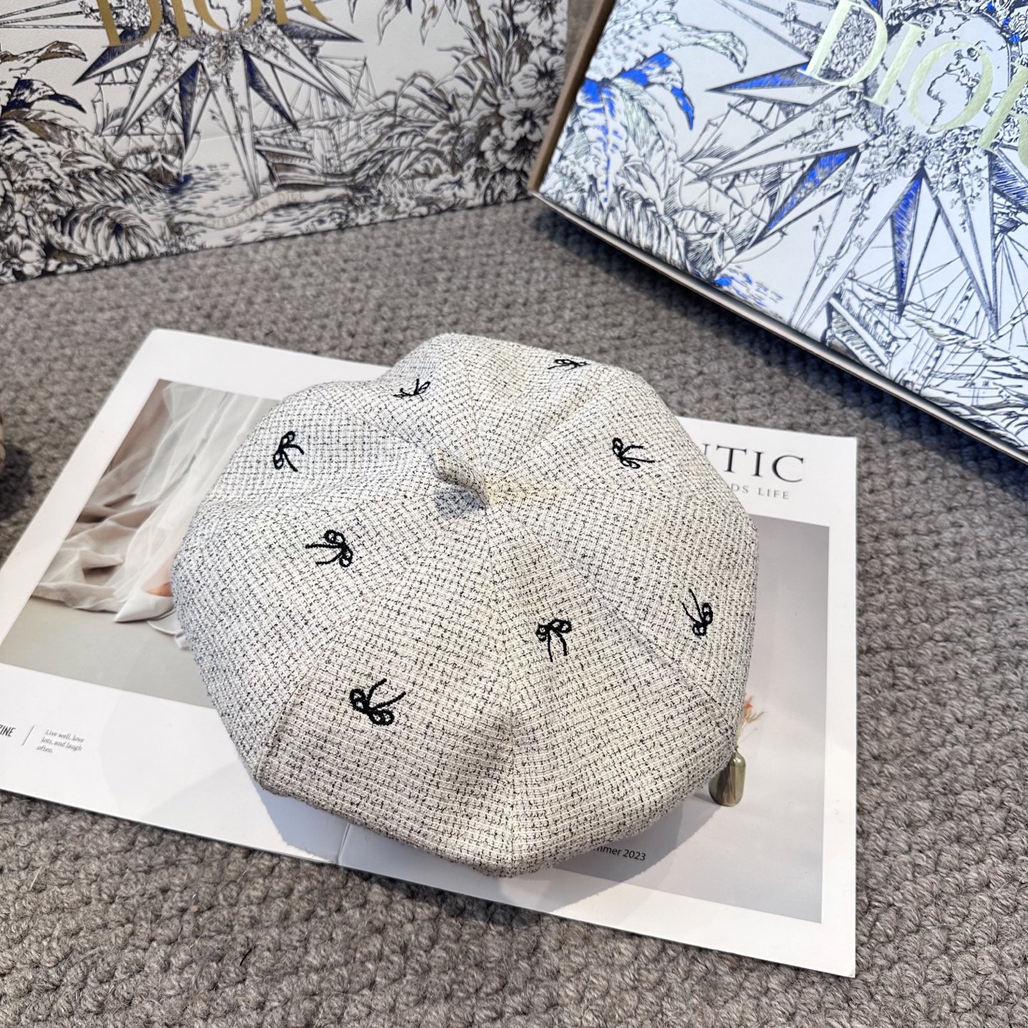 DIOR迪奥 贝雷帽子女春秋网红日系复古百搭画家帽品脸小凹造型八角帽