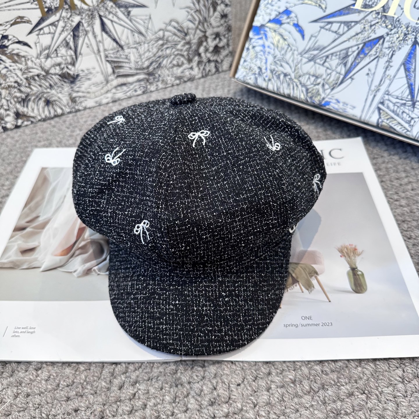  DIOR迪奥 新款蝴蝶结🎀八角帽。大牌高级十感足！简约尚时风，男女同款！高质品，尊享品质感！