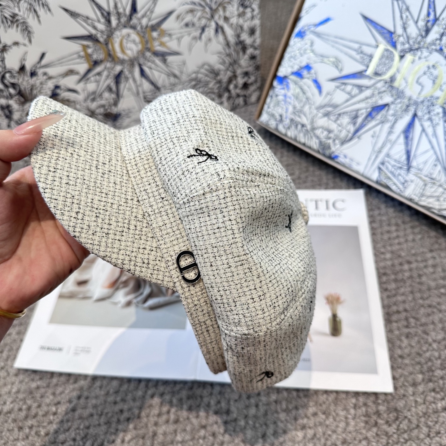  DIOR迪奥 新款蝴蝶结🎀八角帽。大牌高级十感足！简约尚时风，男女同款！高质品，尊享品质感！