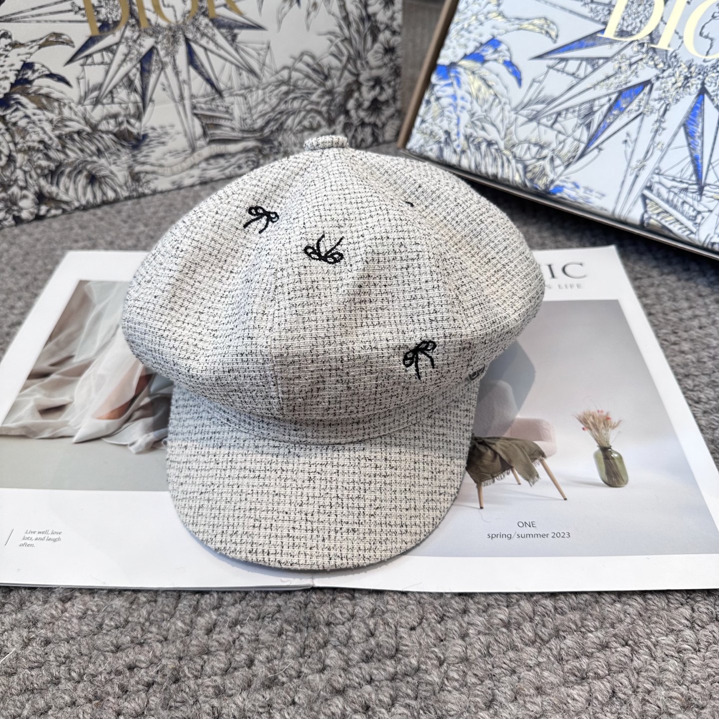  DIOR迪奥 新款蝴蝶结🎀八角帽。大牌高级十感足！简约尚时风，男女同款！高质品，尊享品质感！