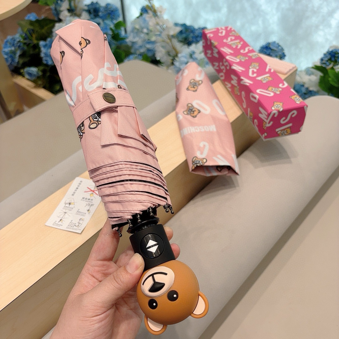 Moschino（莫斯奇诺）熊头柄 五折手开伞设计师Franco Moschino以自己的名字命名的一个