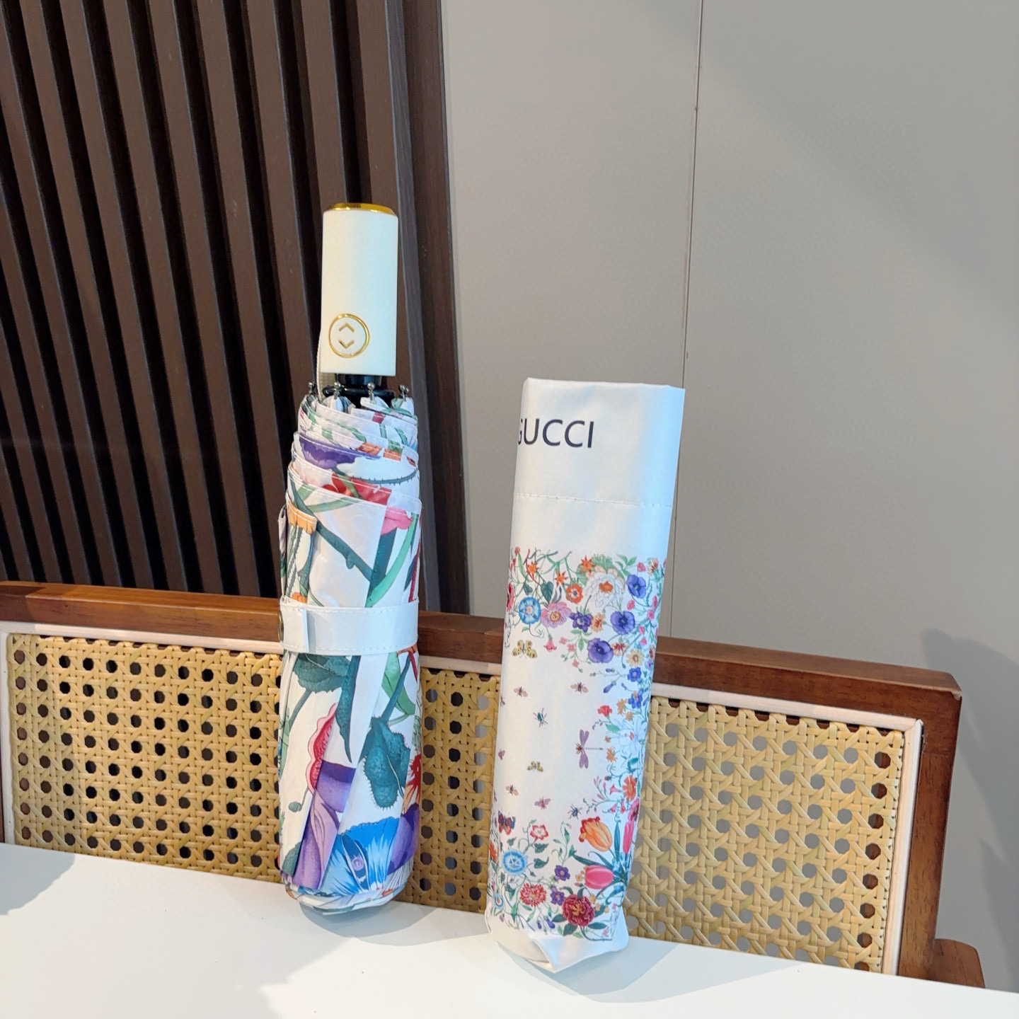 GUCCI（古奇） 三折自动折叠晴雨伞  晴天遮阳 雨天遮雨 原单代工品质 带防紫外线涂层 长度30c