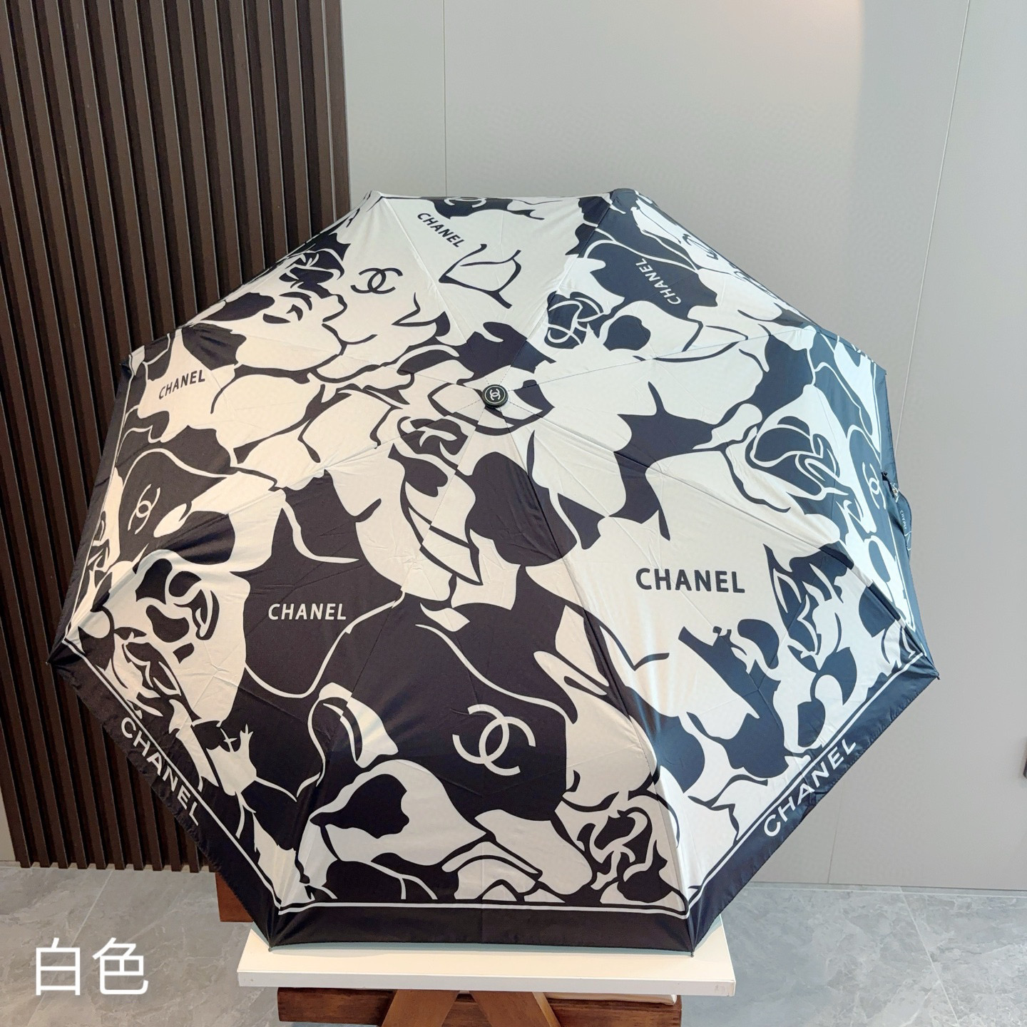  CHANEL（香奈儿）三折自动折叠晴雨伞 做工精细 气质 时尚 炒鸡好看！防紫外线 人手必备 ！