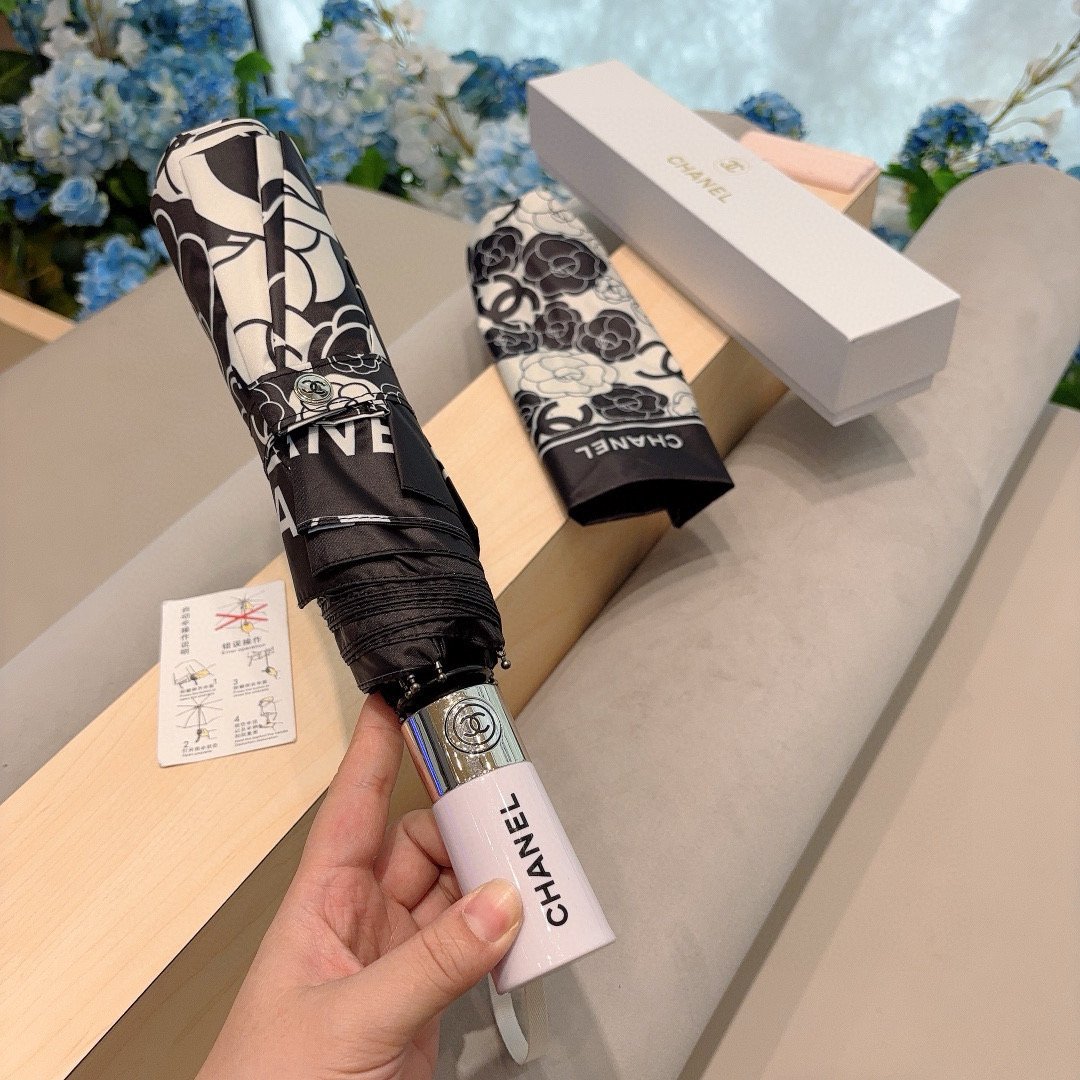 CHANEL（香奈儿）三折自动折叠晴雨伞 做工精细 气质 时尚 炒鸡好看！防紫外线 人手必备 ！