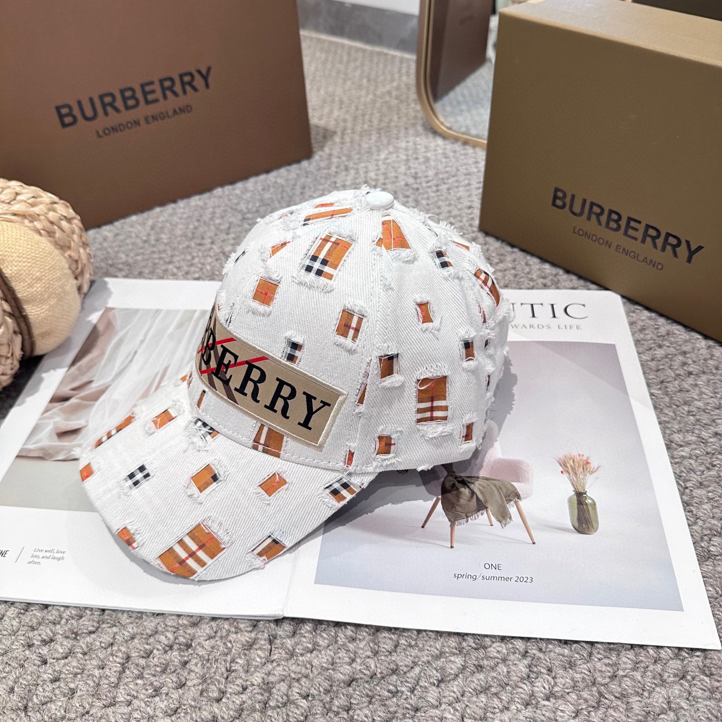  巴宝莉BURBERRY官网同步上线 韩版新款英伦风定制款11原单品质 男女通用棒球帽 美邦工艺 高版品