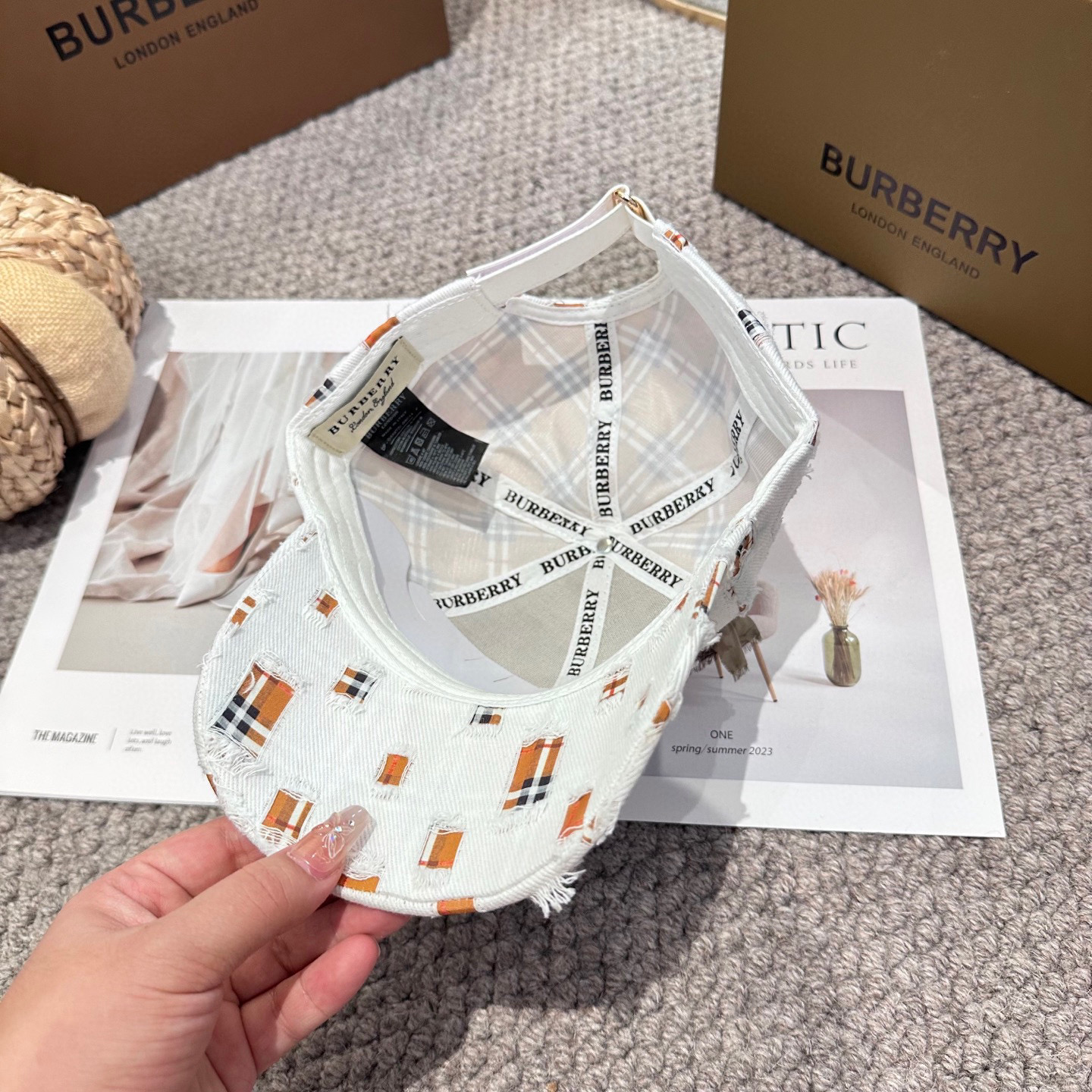  巴宝莉BURBERRY官网同步上线 韩版新款英伦风定制款11原单品质 男女通用棒球帽 美邦工艺 高版品