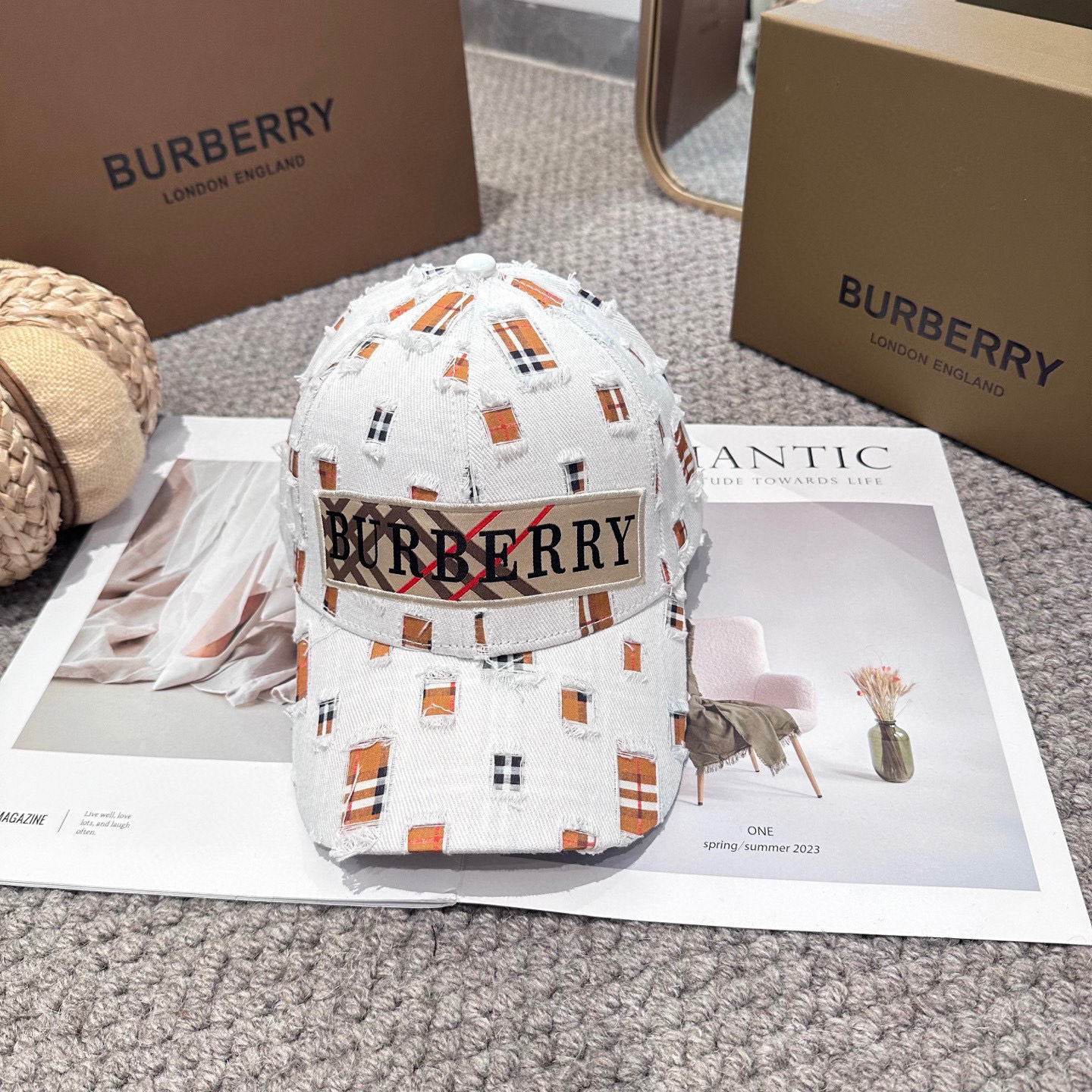  巴宝莉BURBERRY官网同步上线 韩版新款英伦风定制款11原单品质 男女通用棒球帽 美邦工艺 高版品