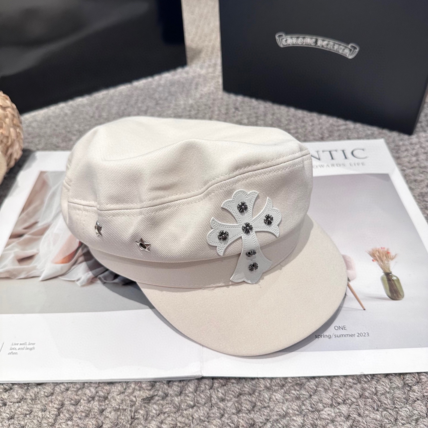  Chrome Hearts 克罗心💓新款秋冬时尚设计百搭军帽，谁带谁好看👄