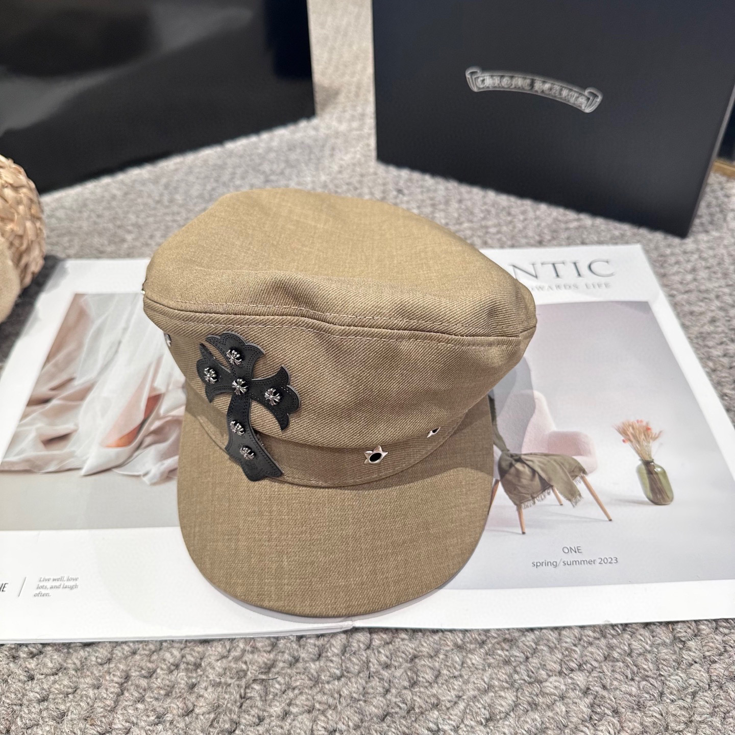  Chrome Hearts 克罗心💓新款秋冬时尚设计百搭军帽，谁带谁好看👄