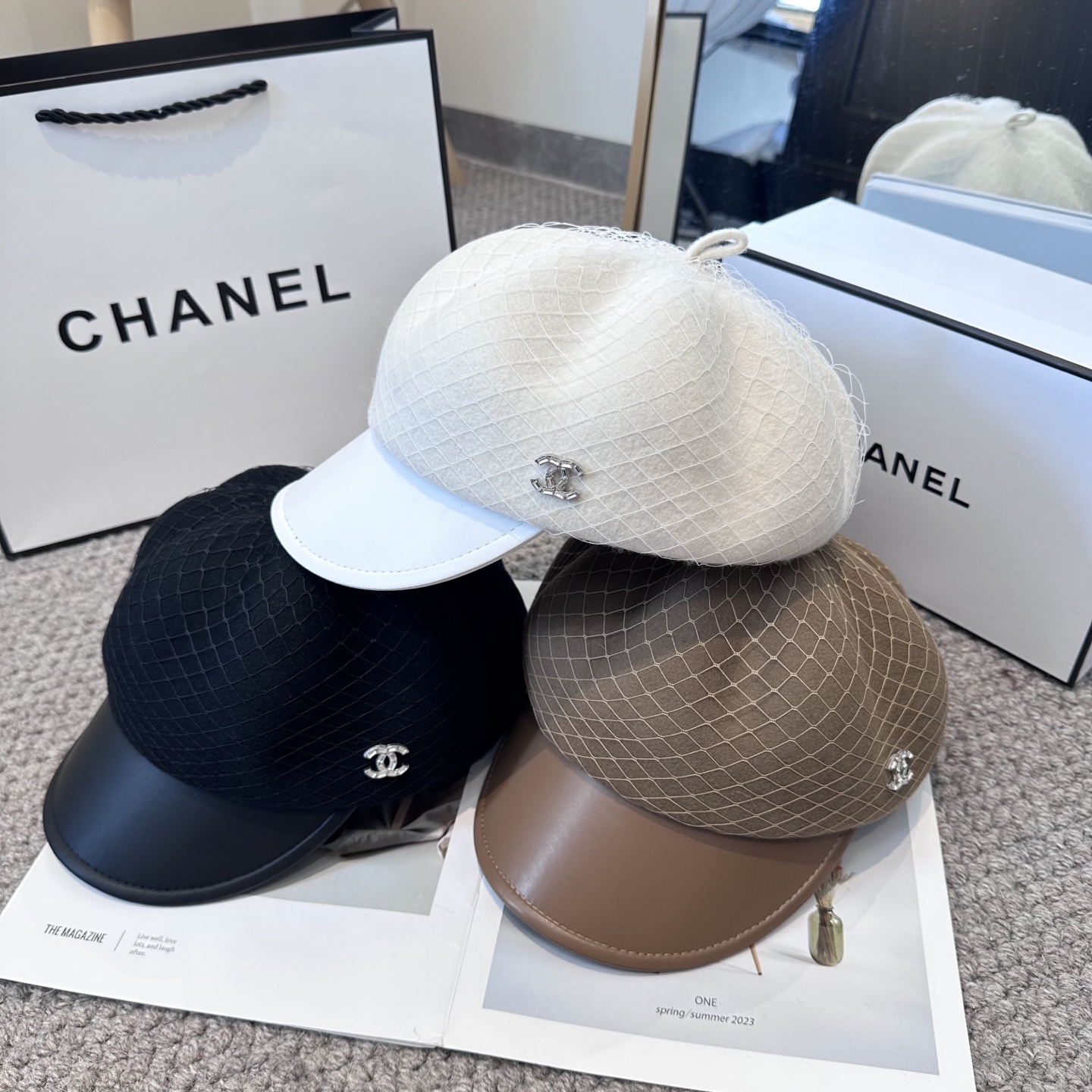  CHANEL 香奈儿 高定新款秋冬款八角帽出货，大牌款超好搭配，赶紧入手！