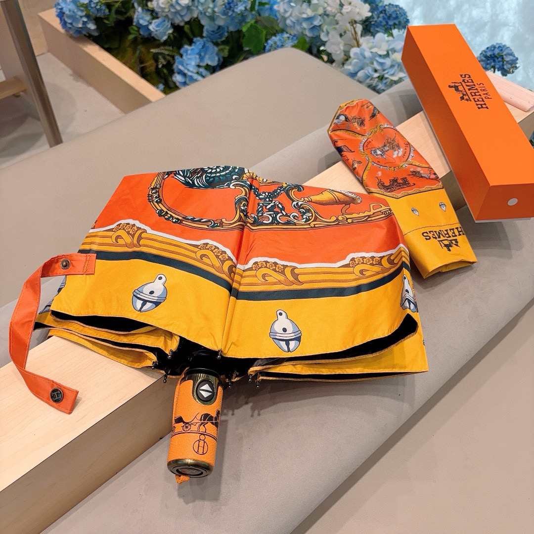     爱马仕（Hermès） 极品H家三折自动伞重磅呈现 以其精湛的工艺技术和源源不断的想像力 新涂层