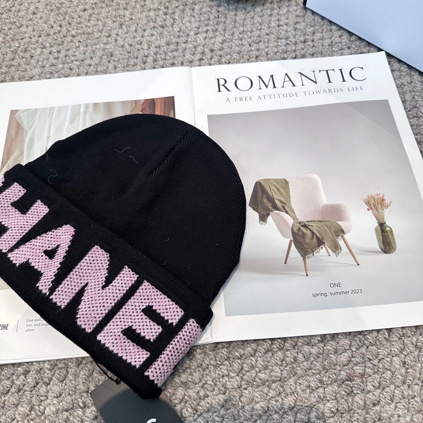 Chanel官网品质香奈儿秋冬网红时尚博主推荐款毛线帽，小红书爆款，手感超柔软舒适的针织线帽，弹性极佳！