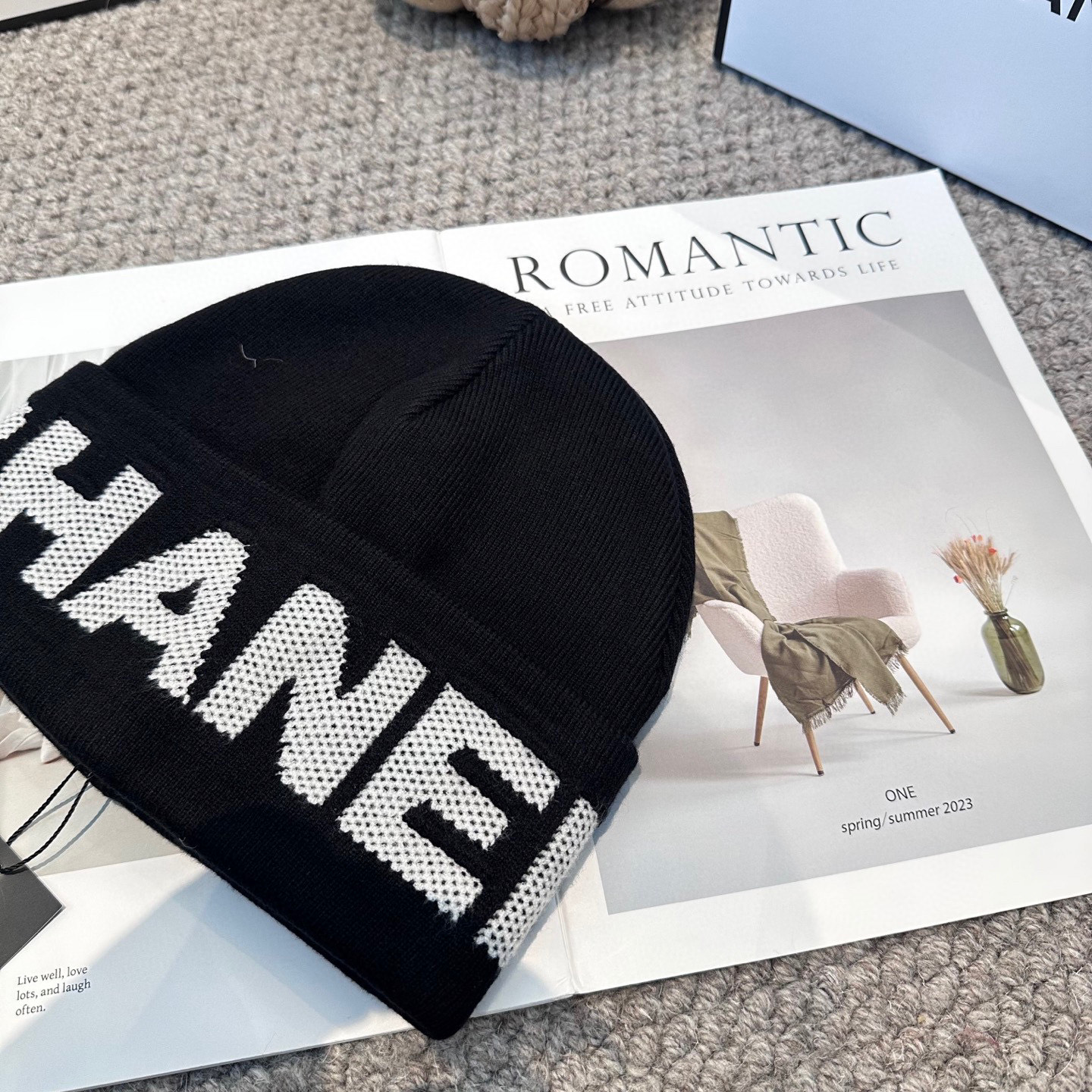 Chanel官网品质香奈儿秋冬网红时尚博主推荐款毛线帽，小红书爆款，手感超柔软舒适的针织线帽，弹性极佳！