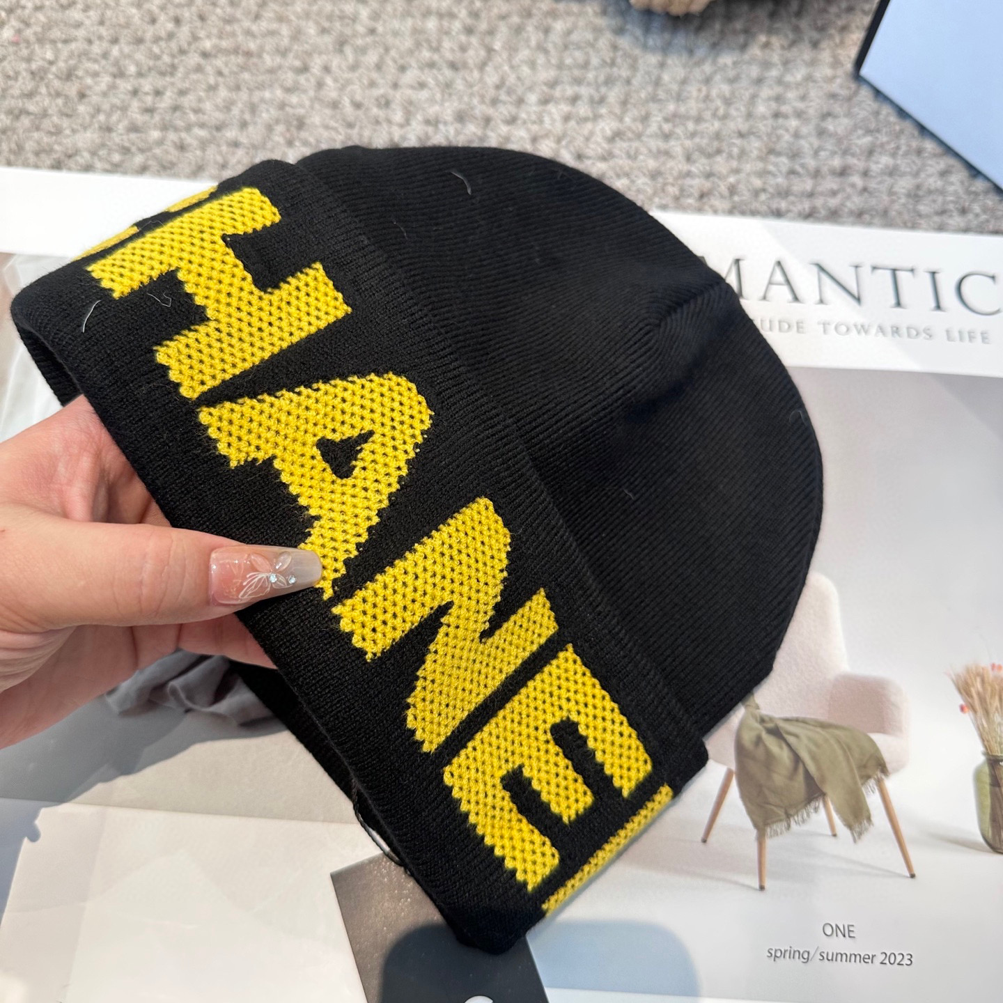 Chanel官网品质香奈儿秋冬网红时尚博主推荐款毛线帽，小红书爆款，手感超柔软舒适的针织线帽，弹性极佳！