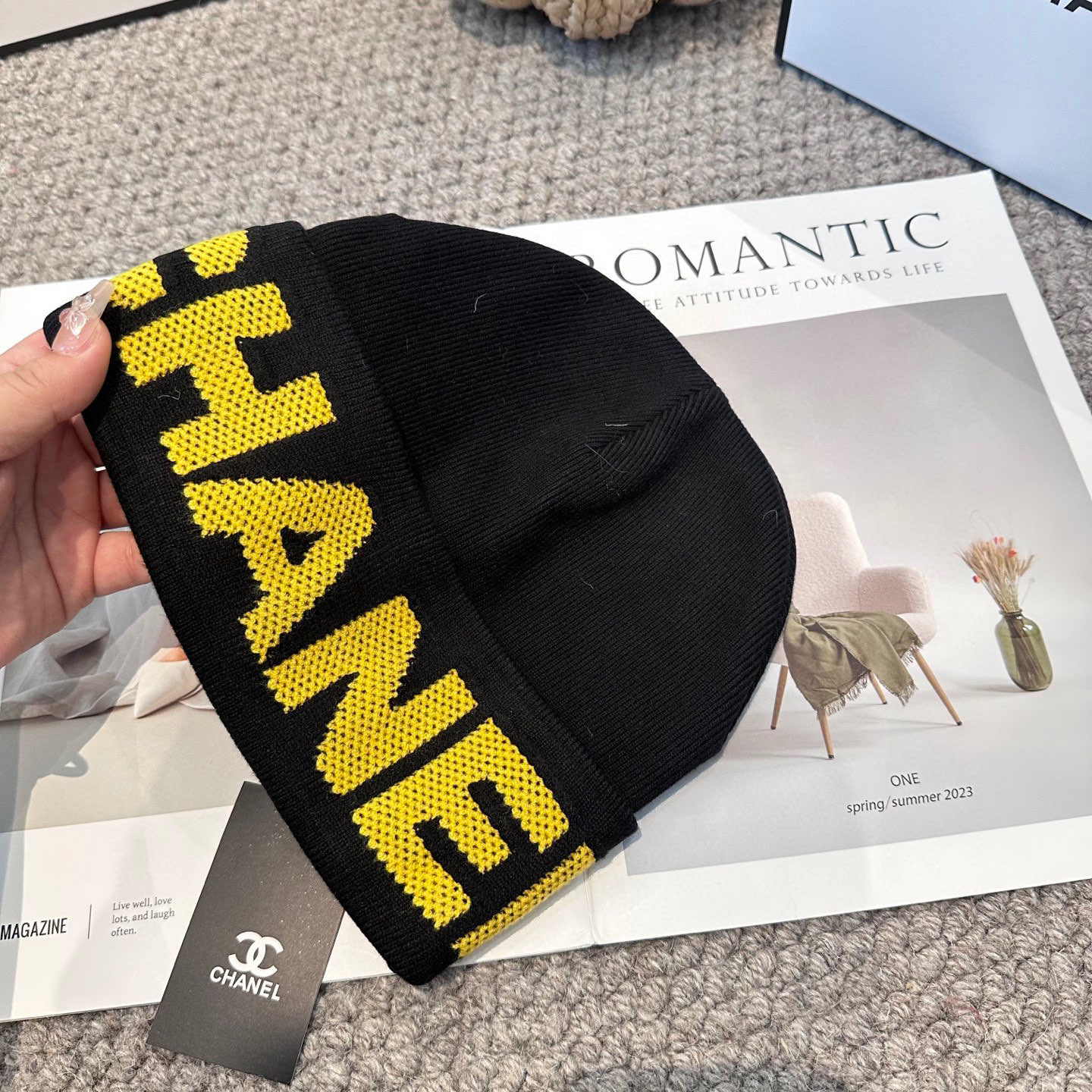 Chanel官网品质香奈儿秋冬网红时尚博主推荐款毛线帽，小红书爆款，手感超柔软舒适的针织线帽，弹性极佳！