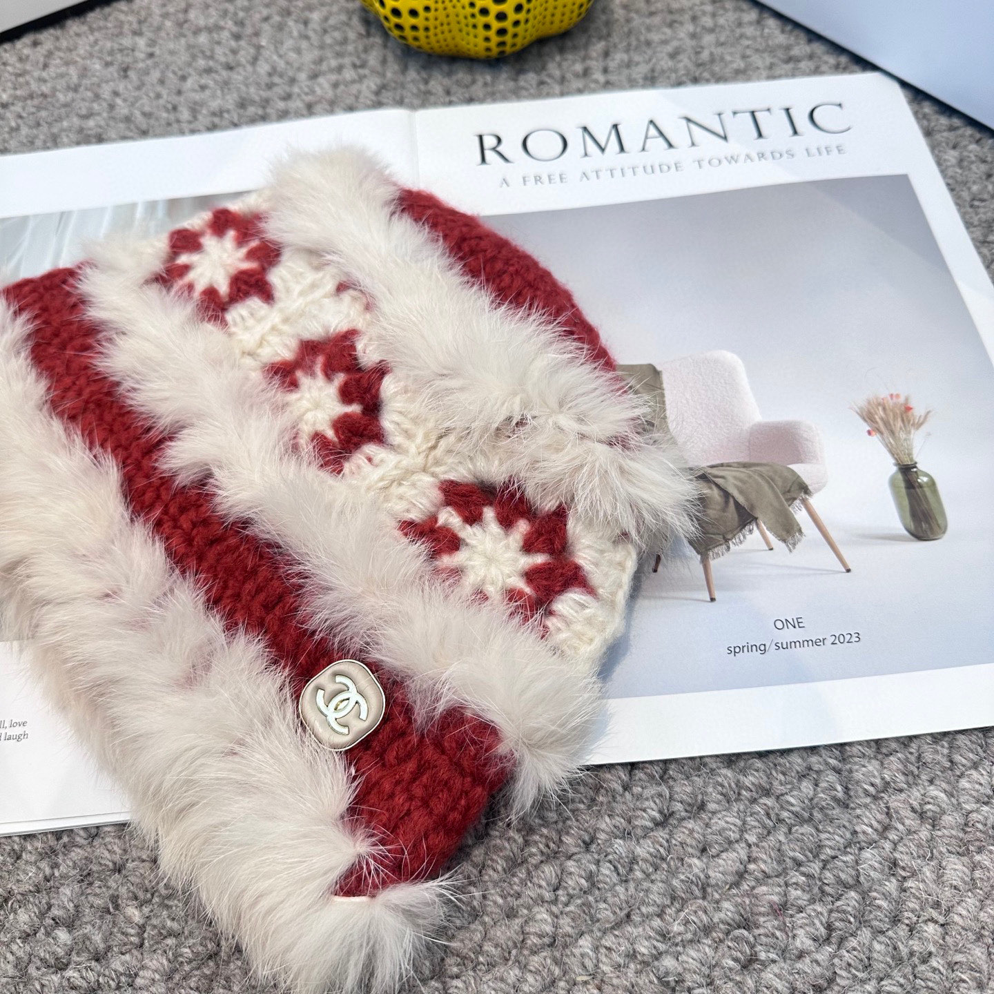  Chanel香奈儿新款 高品质香奈儿秋冬时尚潮品 手感超柔软舒适的针织线帽，弹性极佳！