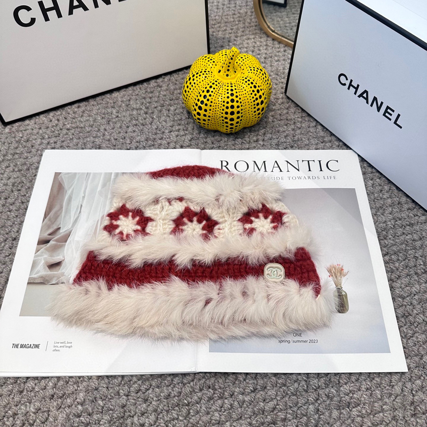  Chanel香奈儿新款 高品质香奈儿秋冬时尚潮品 手感超柔软舒适的针织线帽，弹性极佳！