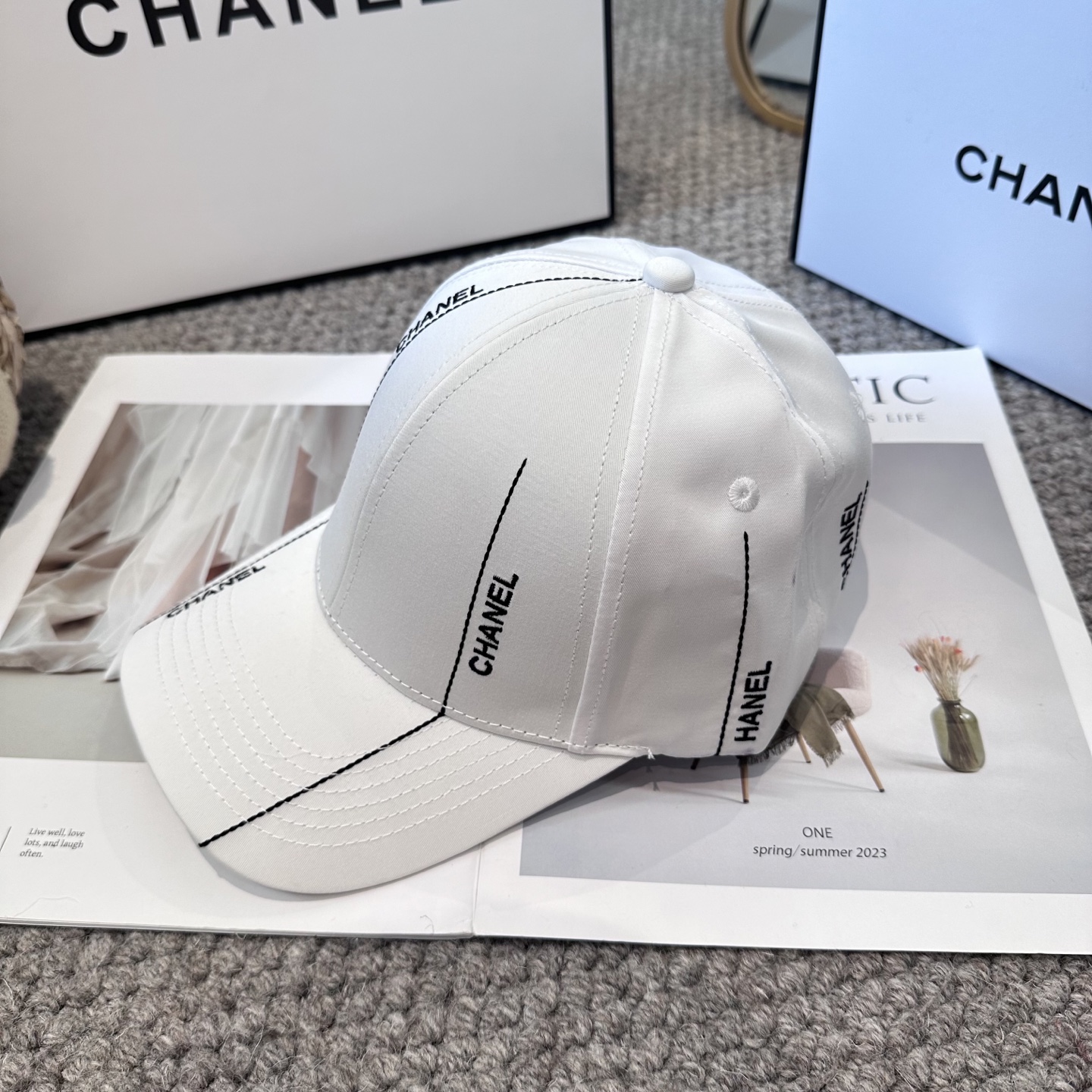 CHANEL香奈儿 新款简约logo棒球帽，新款出货，大牌款超好搭配，赶紧入手！
