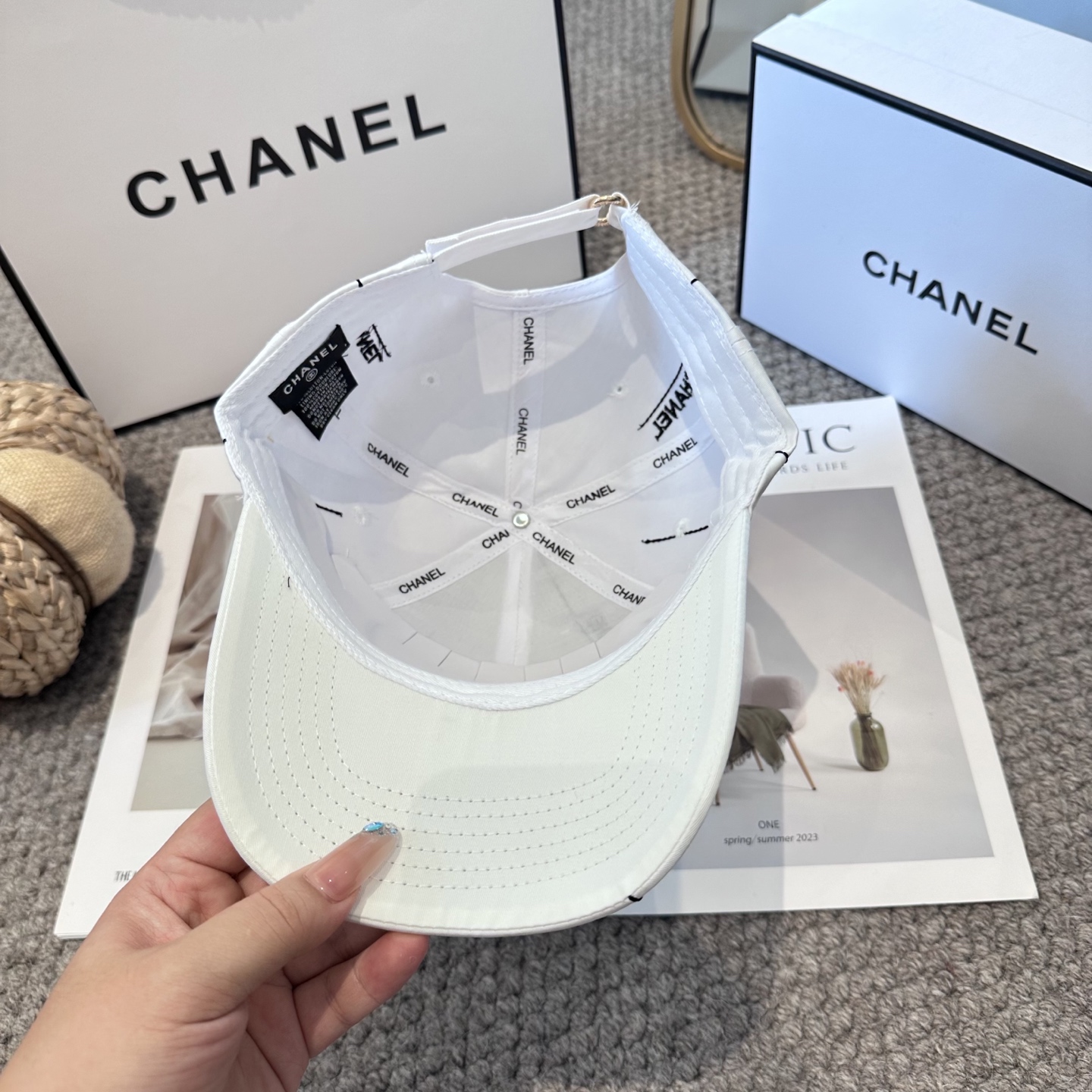 CHANEL香奈儿 新款简约logo棒球帽，新款出货，大牌款超好搭配，赶紧入手！