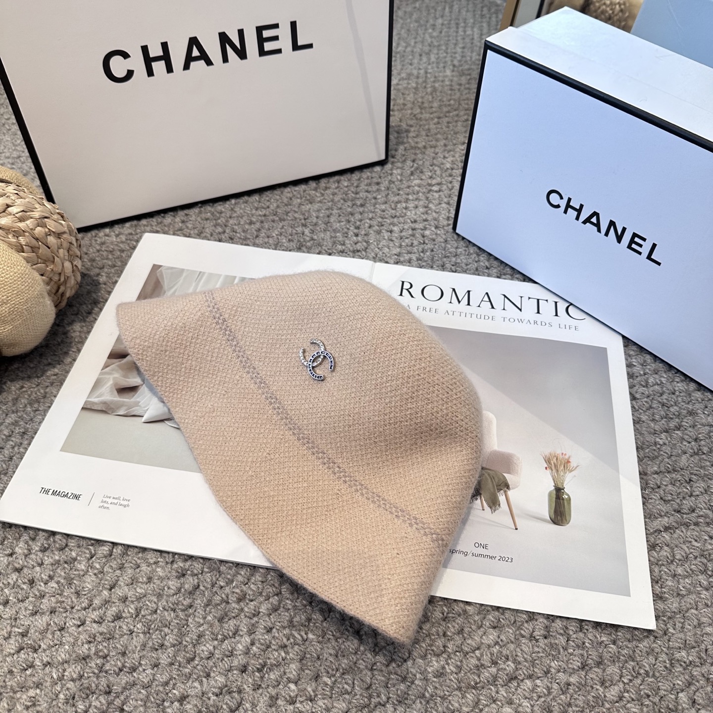 CHANEL 香奈儿 新款秋冬款盆帽渔夫帽 出货，大牌款超好搭配，赶紧入手！