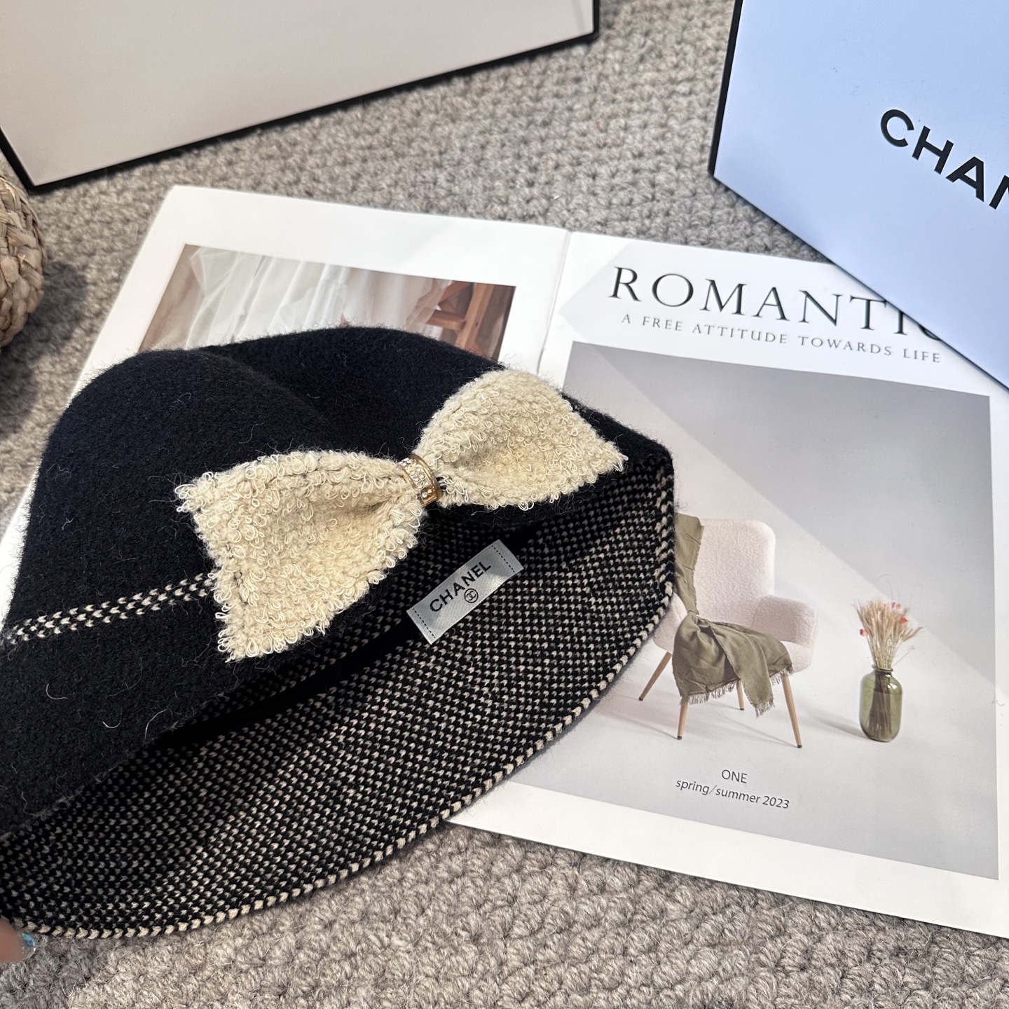 CHANEL 香奈儿 新款秋冬款盆帽渔夫帽 出货，大牌款超好搭配，赶紧入手！