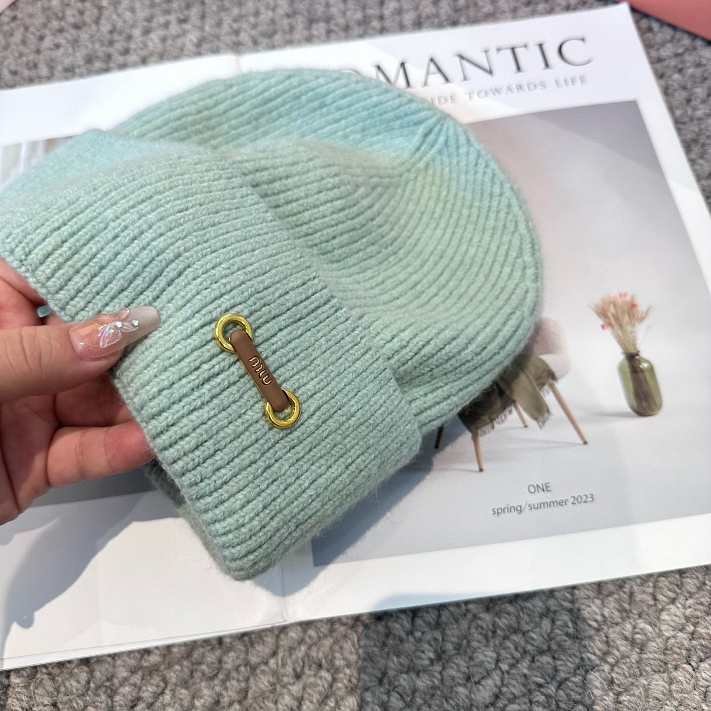 miumiu缪缪🐰秋冬毛线帽这种高级简直质感从头开始了！巨推荐大家这顶不管什么类型的衣服都好配💖休闲和甜