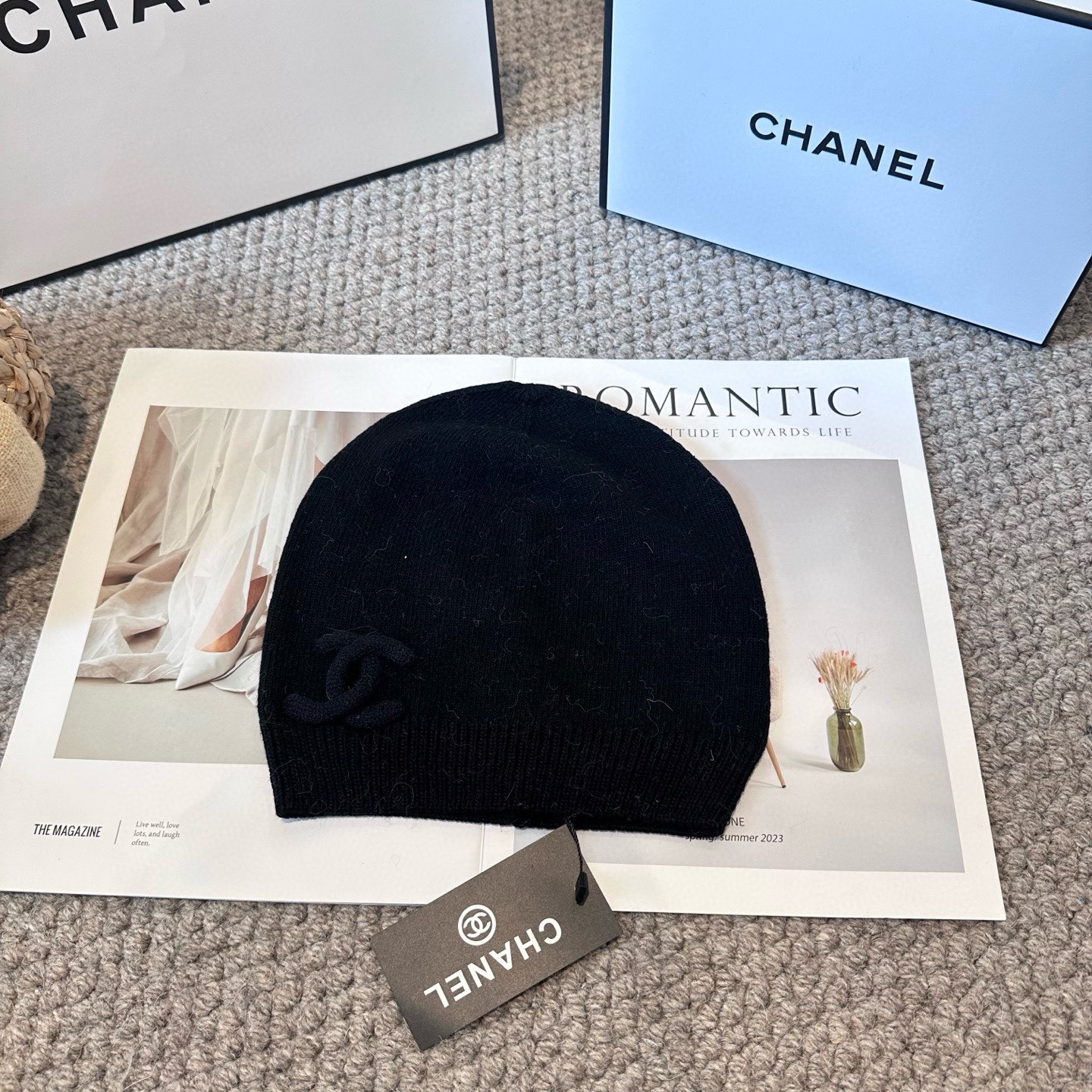 Chanel官网品质香奈儿秋冬网红时尚博主推荐款毛线帽，小红书爆款，手感超柔软舒适的针织线帽，弹性极佳！