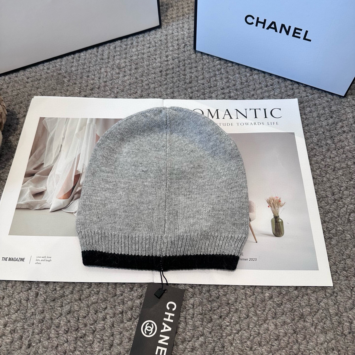  Chanel官网品质香奈儿秋冬网红时尚博主推荐款毛线帽，小红书爆款，手感超柔软舒适的针织线帽，弹性极佳