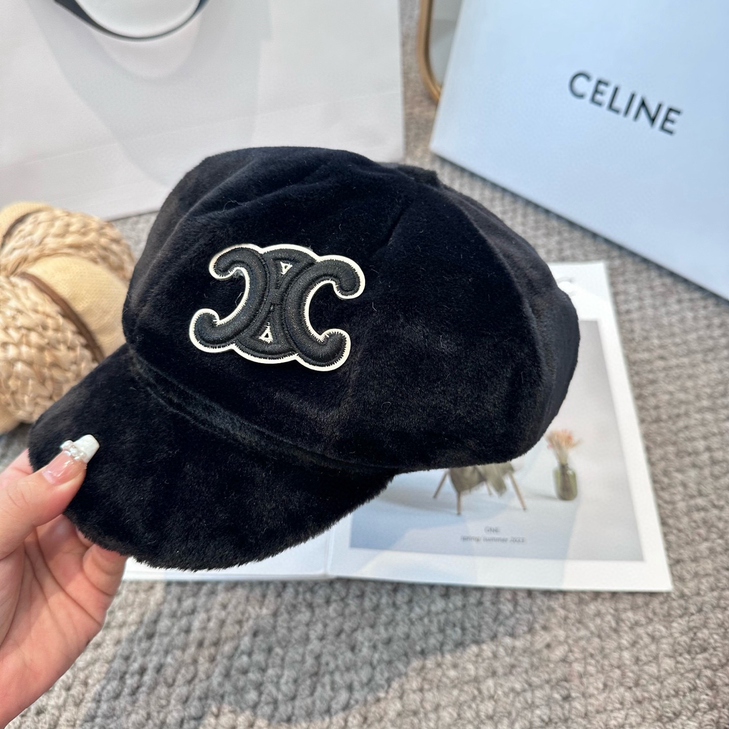 CELINE赛琳韩版八角帽女秋冬加厚保暖毛绒帽子时尚休闲仿兔毛绒潮流时尚