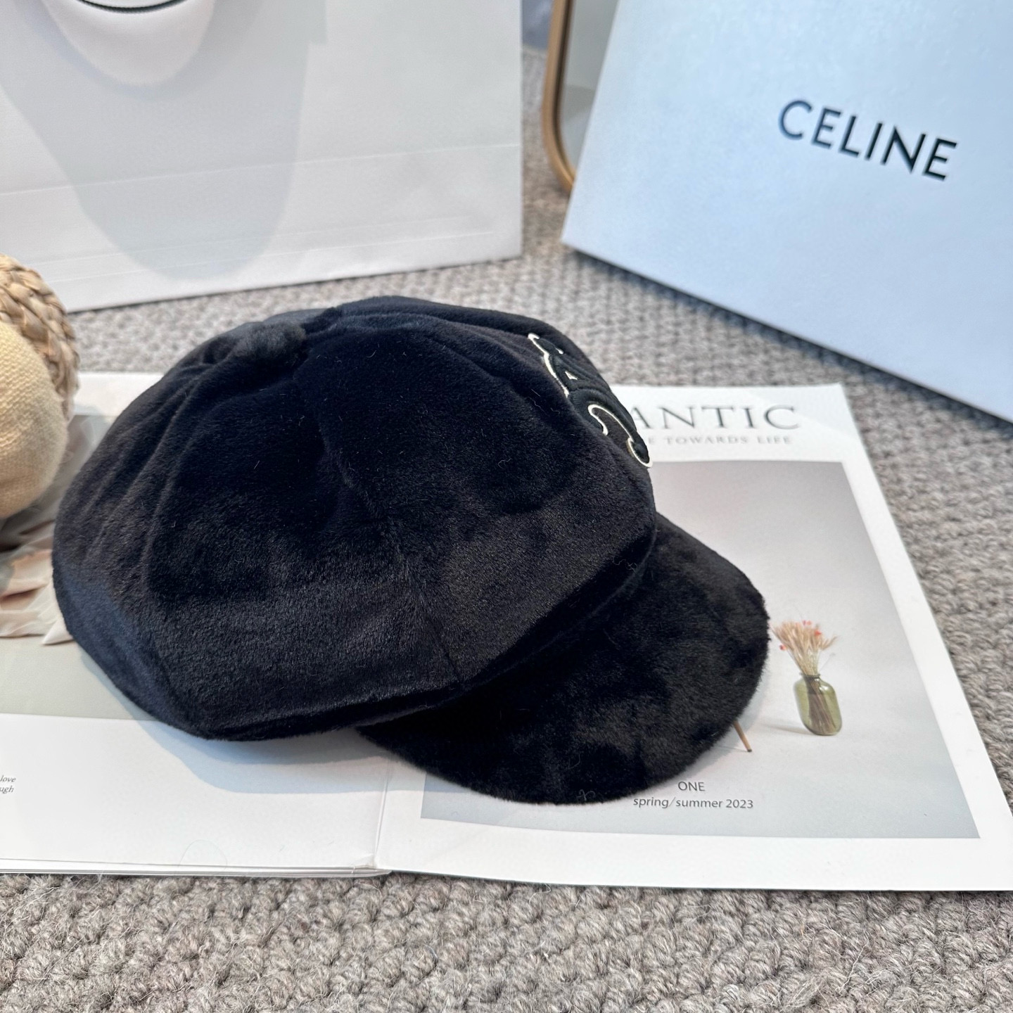 CELINE赛琳韩版八角帽女秋冬加厚保暖毛绒帽子时尚休闲仿兔毛绒潮流时尚