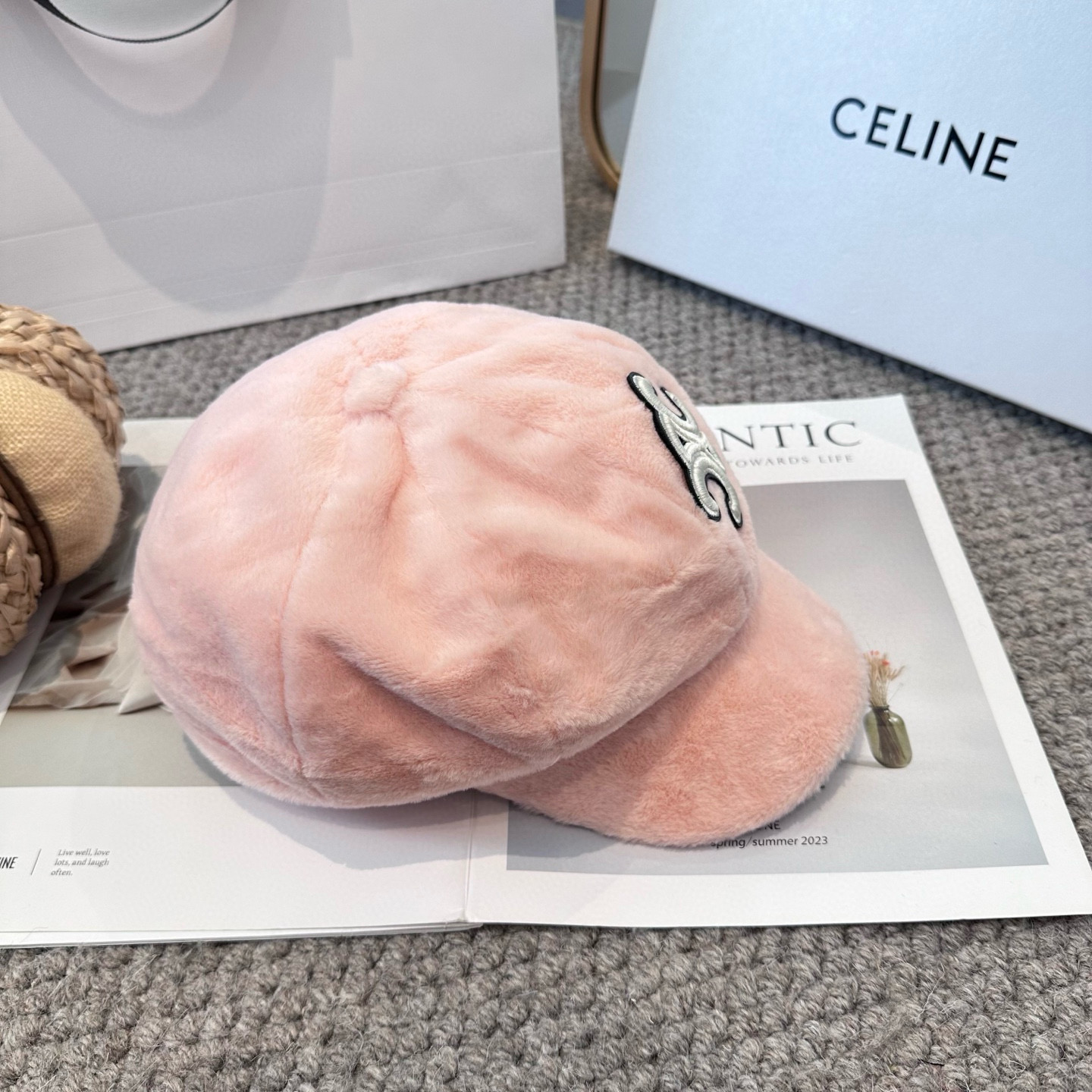 CELINE赛琳韩版八角帽女秋冬加厚保暖毛绒帽子时尚休闲仿兔毛绒潮流时尚